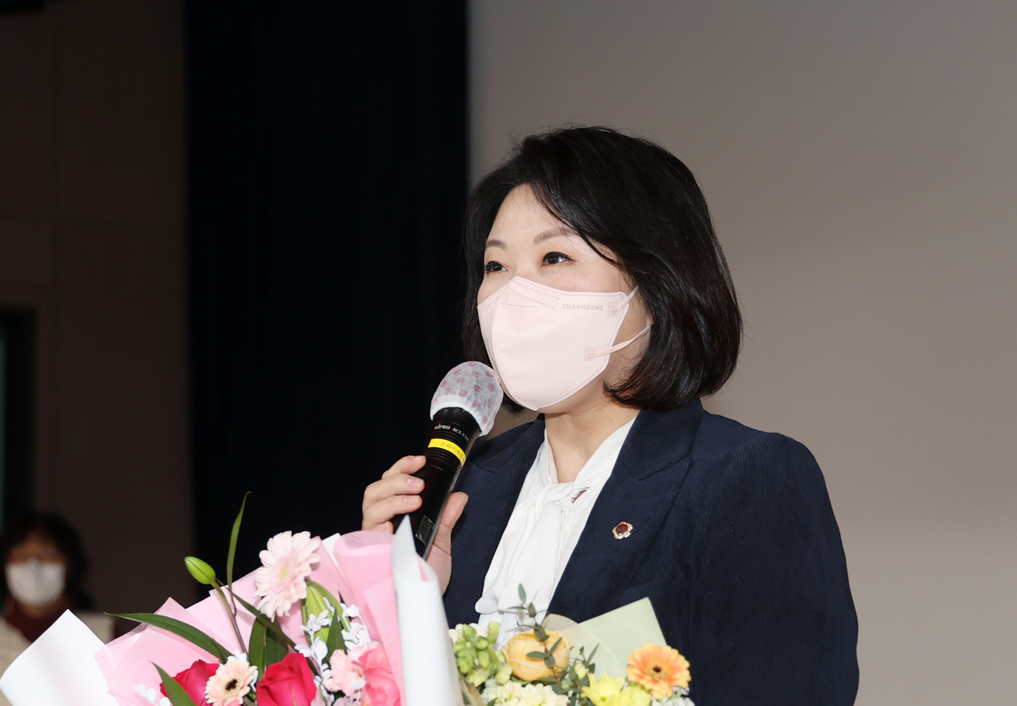 박진희 의원, 행정사무감사 우수의원상 수상(충북생활정치여성연대 주관) - 3