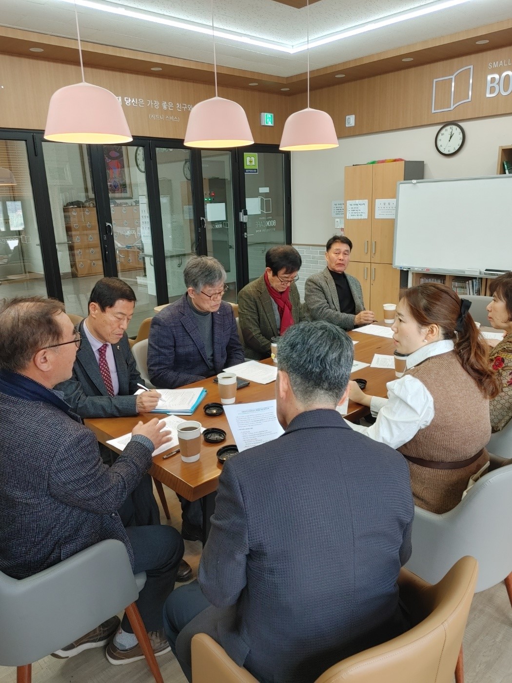 김현문 위원장, 미원초 금관분교·미원초·미원중 방문하여 지역주민과의 간담회 실시 - 3