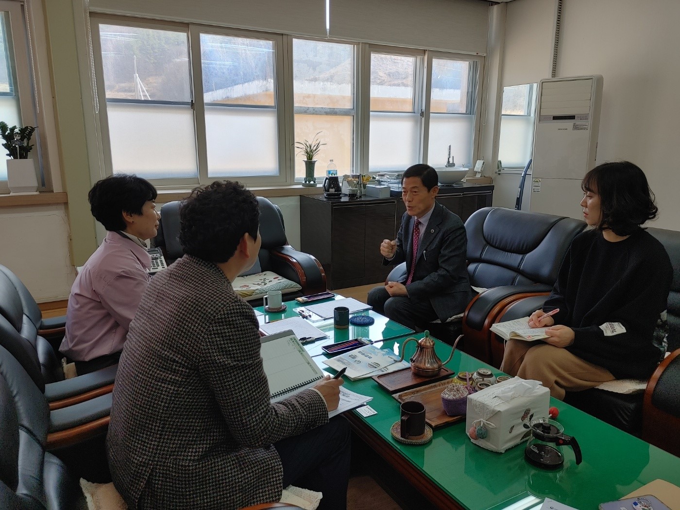 김현문 위원장, 미원초 금관분교·미원초·미원중 방문하여 지역주민과의 간담회 실시 - 4
