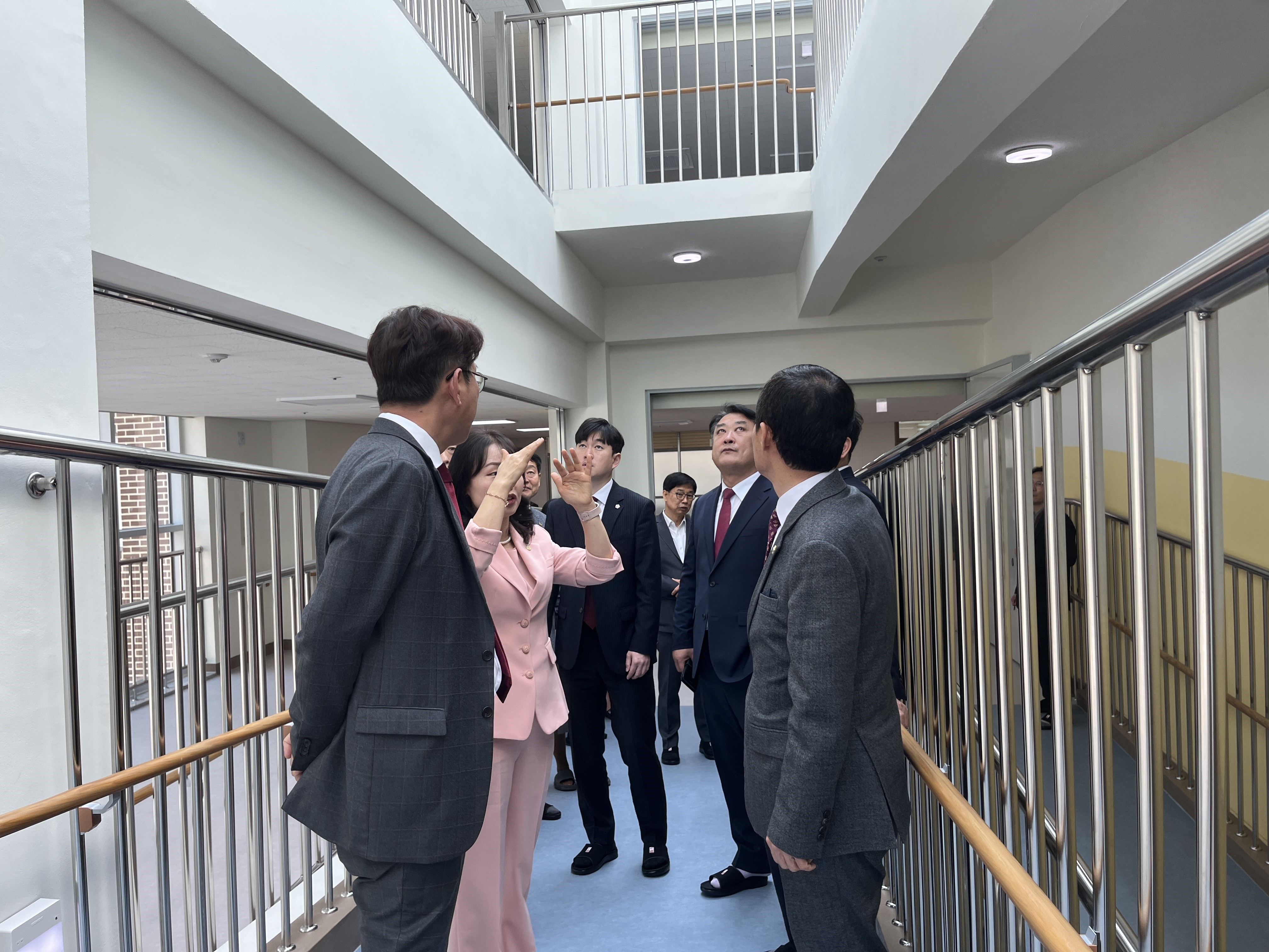 교육위윈회, 현장방문 실시(교육연구정보원·이은학교·충북체육고·증평교육도서관) - 4