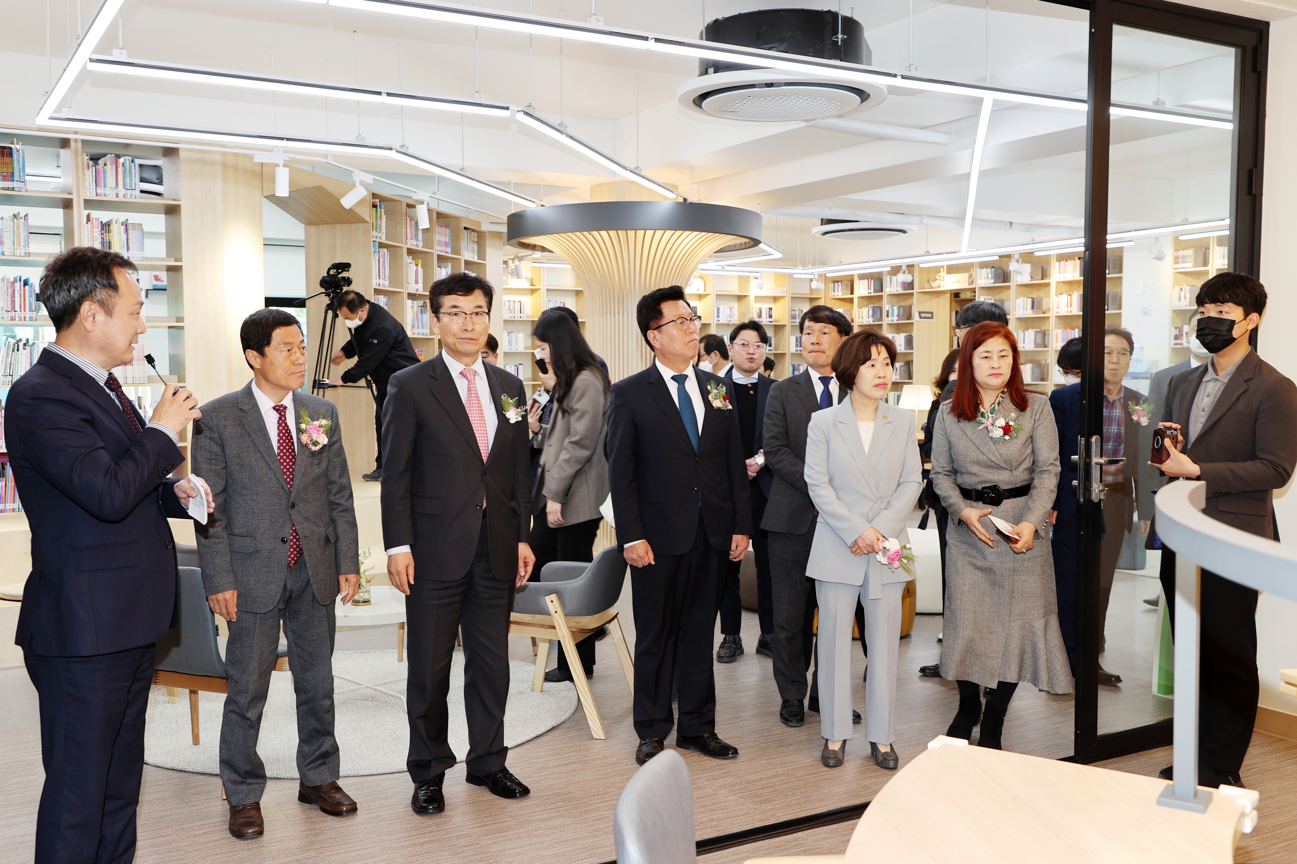김현문·이정범·박재주 의원, 음성교육도서관 개관식 참석 - 3