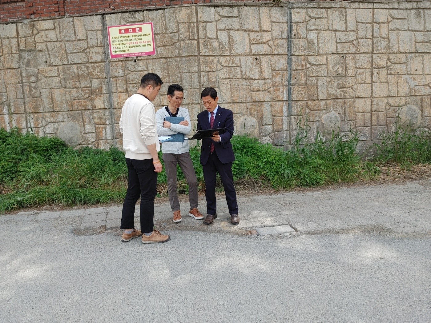 김현문 위원장, 덕성초 통학로 공사 현장 및 사천동 질구지 도로 현지 확인 - 2