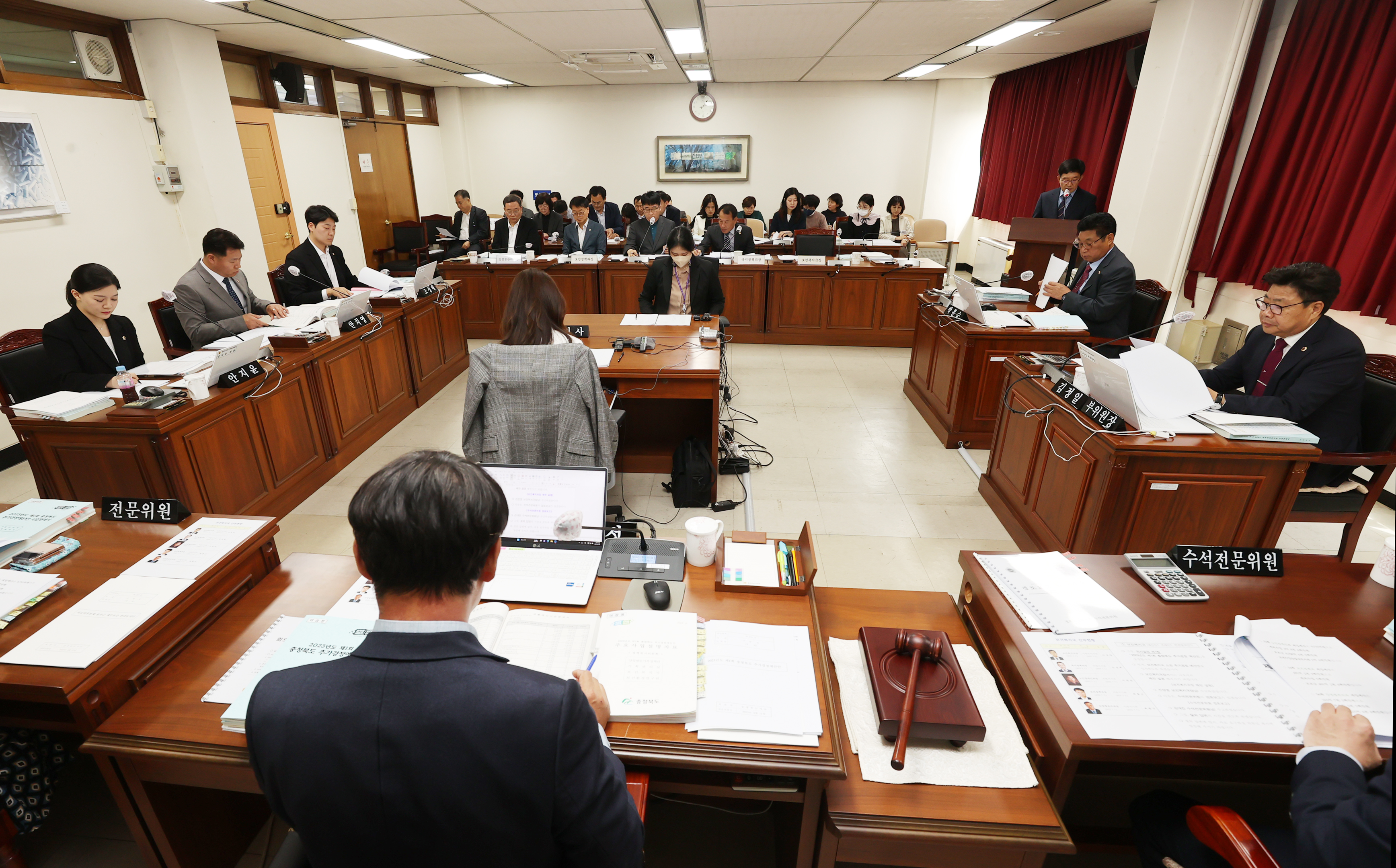 제408회 임시회 제1차 정책복지위원회 개최 - 1