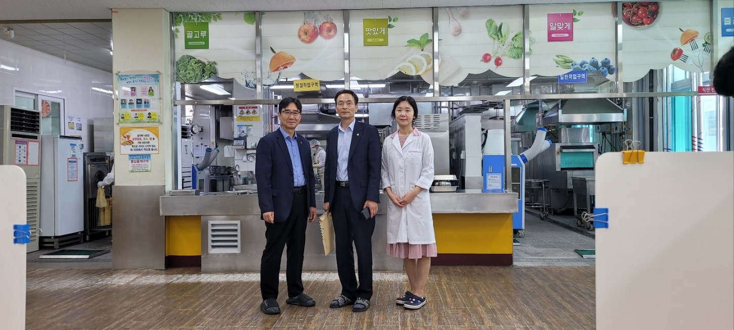 박용규 의원, 이원면 노인대학, 영동중, 정수중, 영동산업과학고 방문 - 1