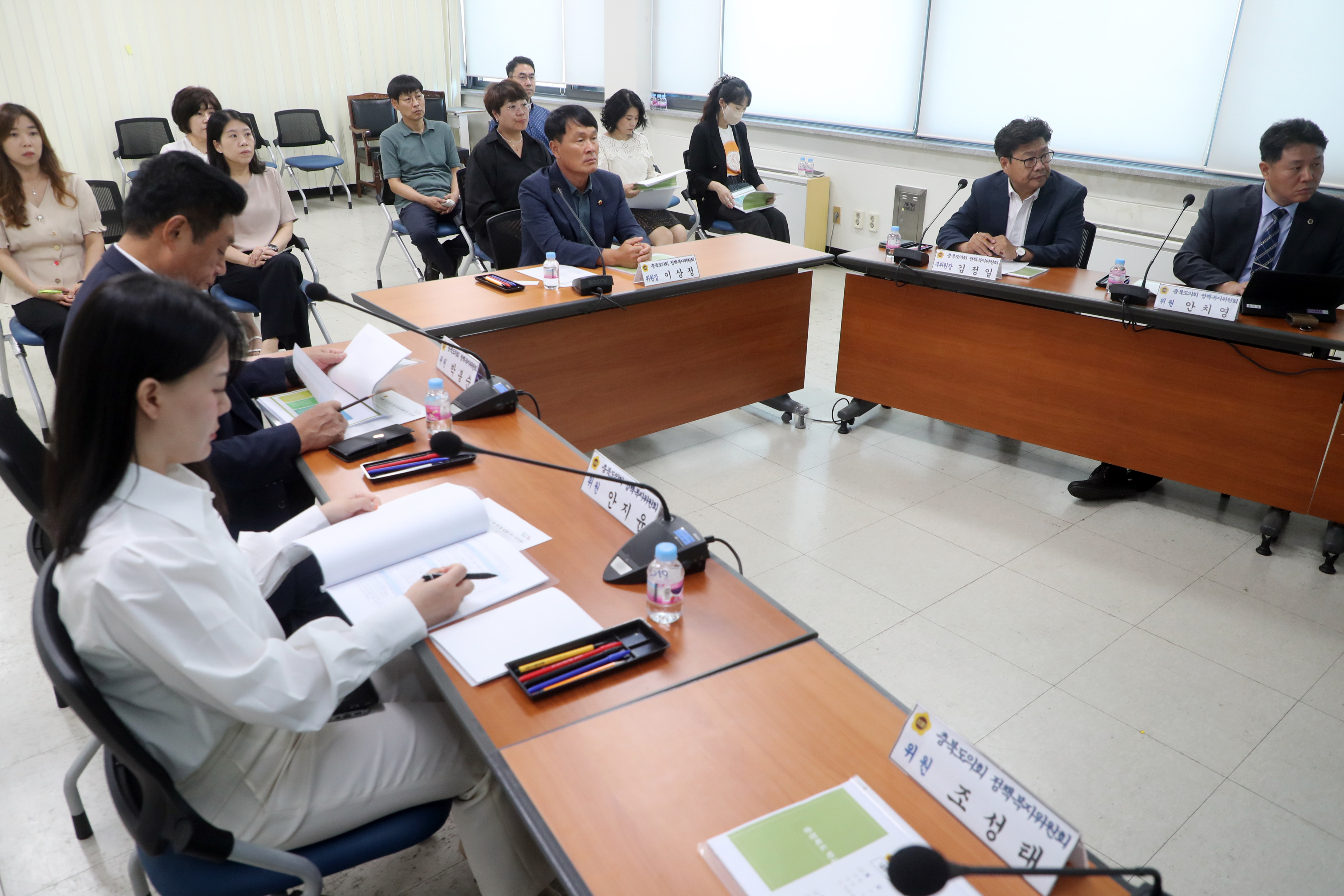 정책복지위원회, 충청북도 학교 밖 청소년 지원 프로그램 개선방안 연구용역 착수보고회 개최 - 4
