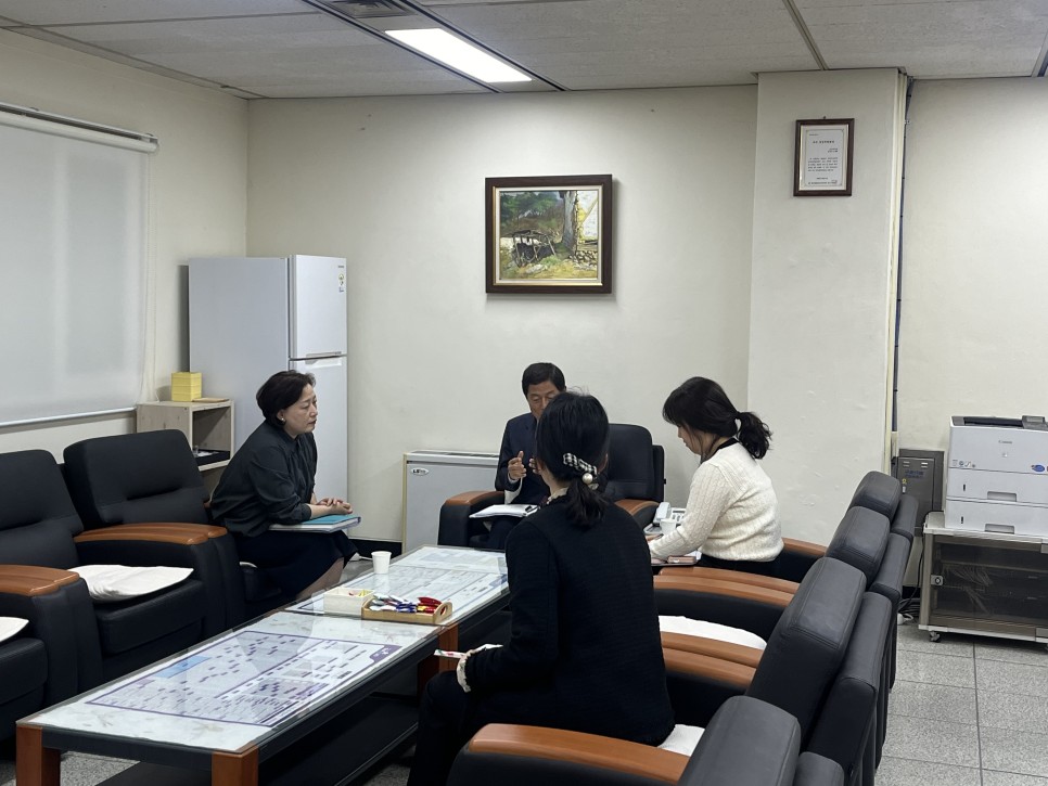 김현문 의원, 도청 관광과 현안 업무 협의 - 2