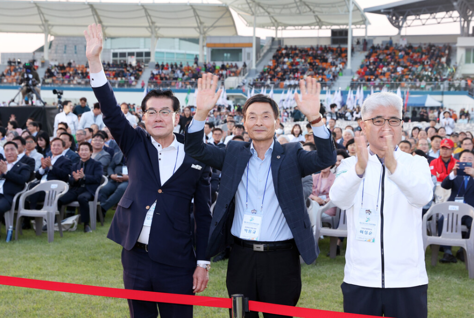 교육위원회, 제63회 충북도민체육대회 개회식 참석 - 5