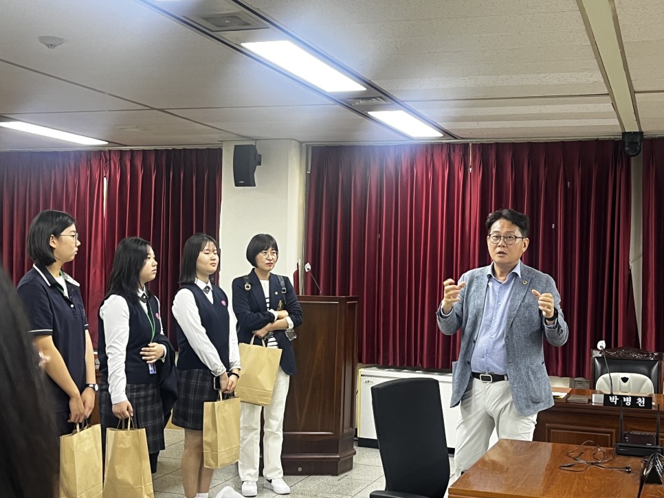이정범 부위원장, 충주여고 청소년의회교실 참여 - 3