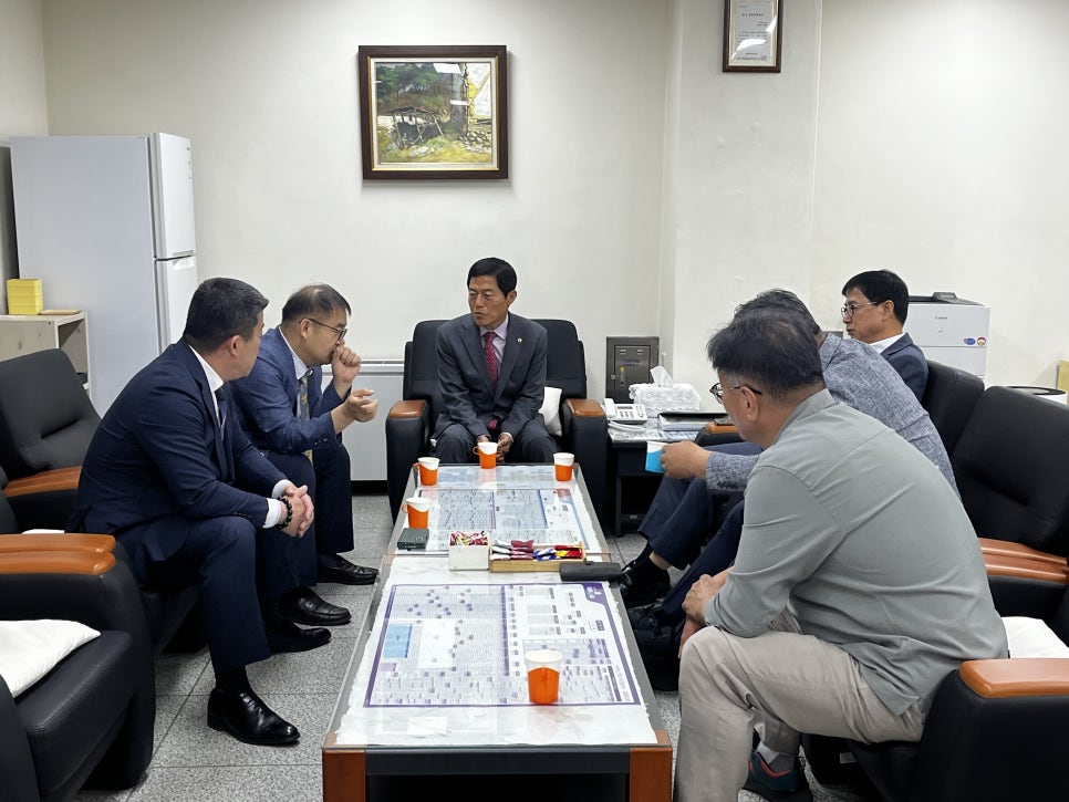 김현문 위원장, 박병천 의원, 박재주 의원, 충북학교운영위원회위원장협의회 임원진과의 간담회 참석 - 1