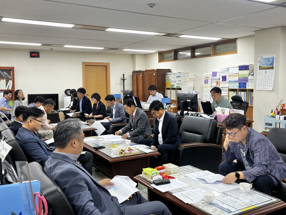 제417회 정례회 교육위원회 정례 사전 간담회(충북교육연구정보원 등 4개 기관 및 부서) - 5