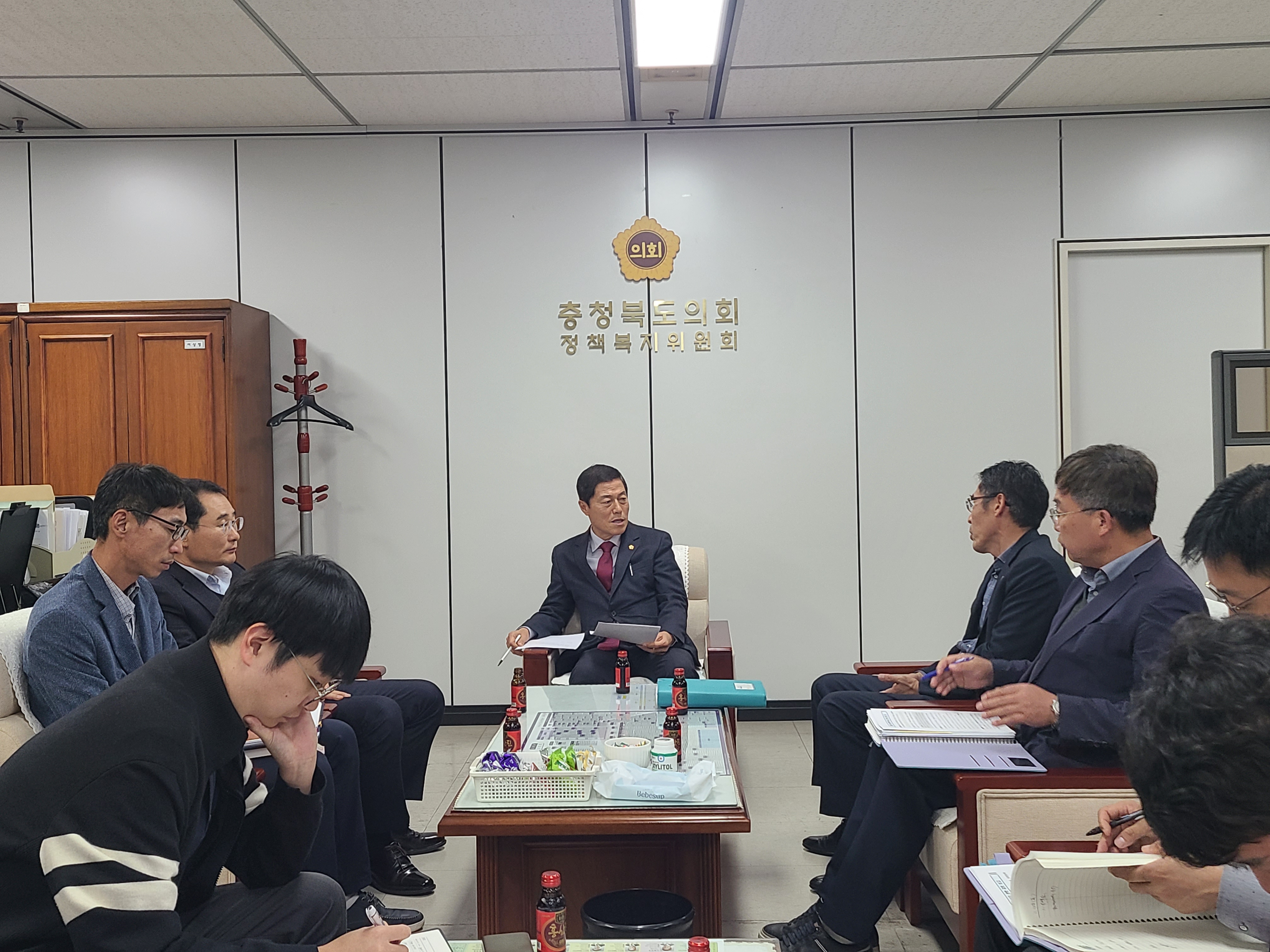 김현문 의원, 율량천 홍수 방어벽 관련 관계자 간담회 - 3