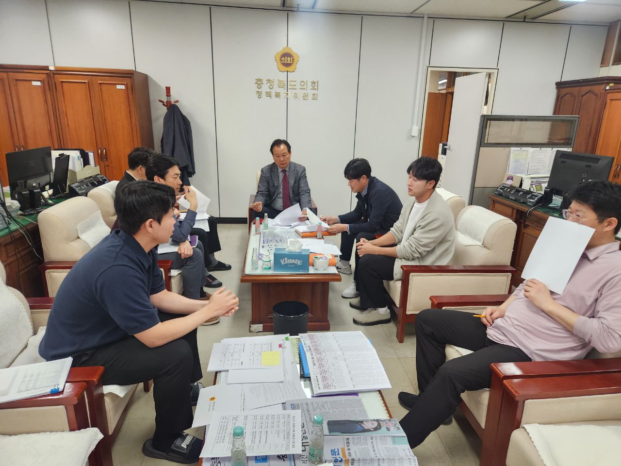 이동우 의원, 집행부(예산담당관 공기업팀) 조례제정 관련 업무 협의 - 2