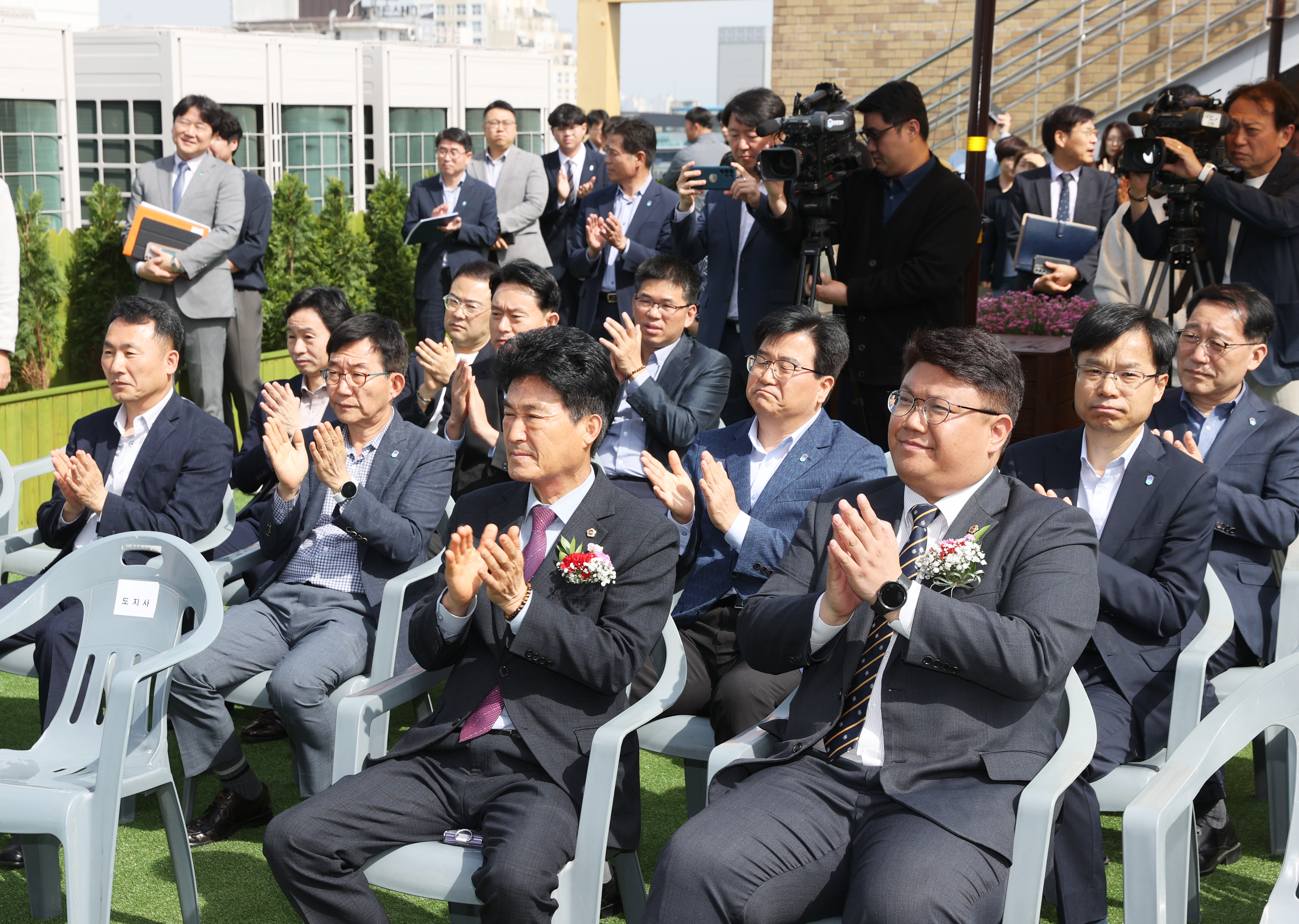 최정훈 의원, 충북도청 옥상휴게공간 준공식 참석 - 3