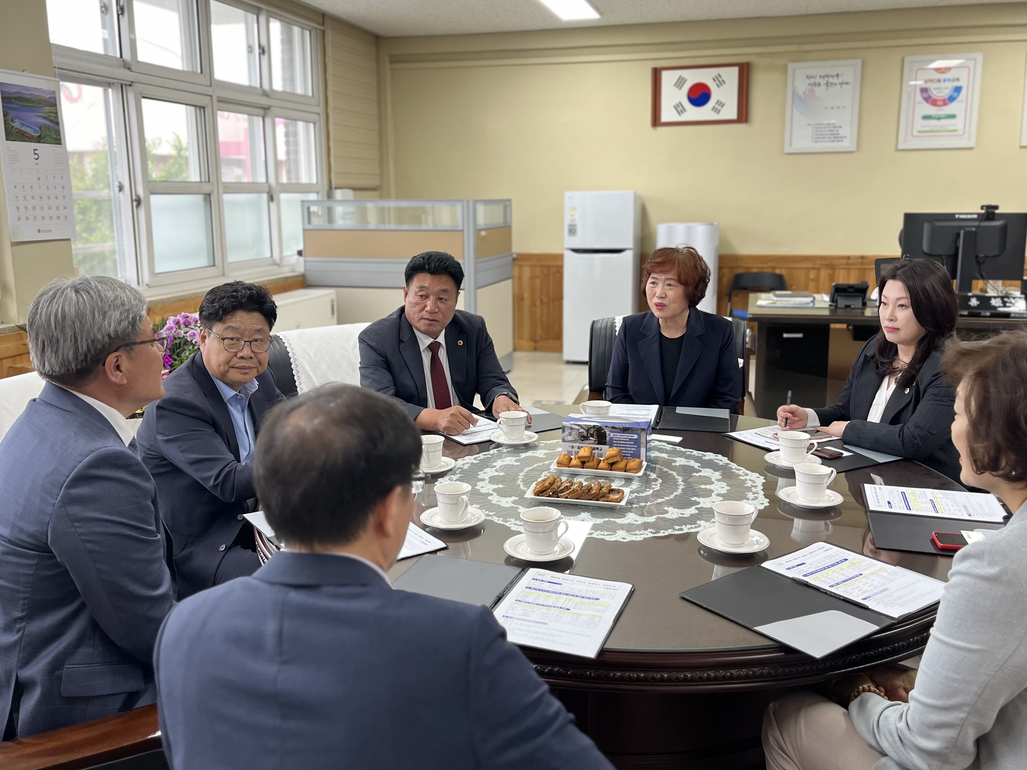 김정일, 박봉순, 박진희 의원, 제54회 전국소년체전 참가 서원중학교 태권도부 학생선수단 격려 - 1