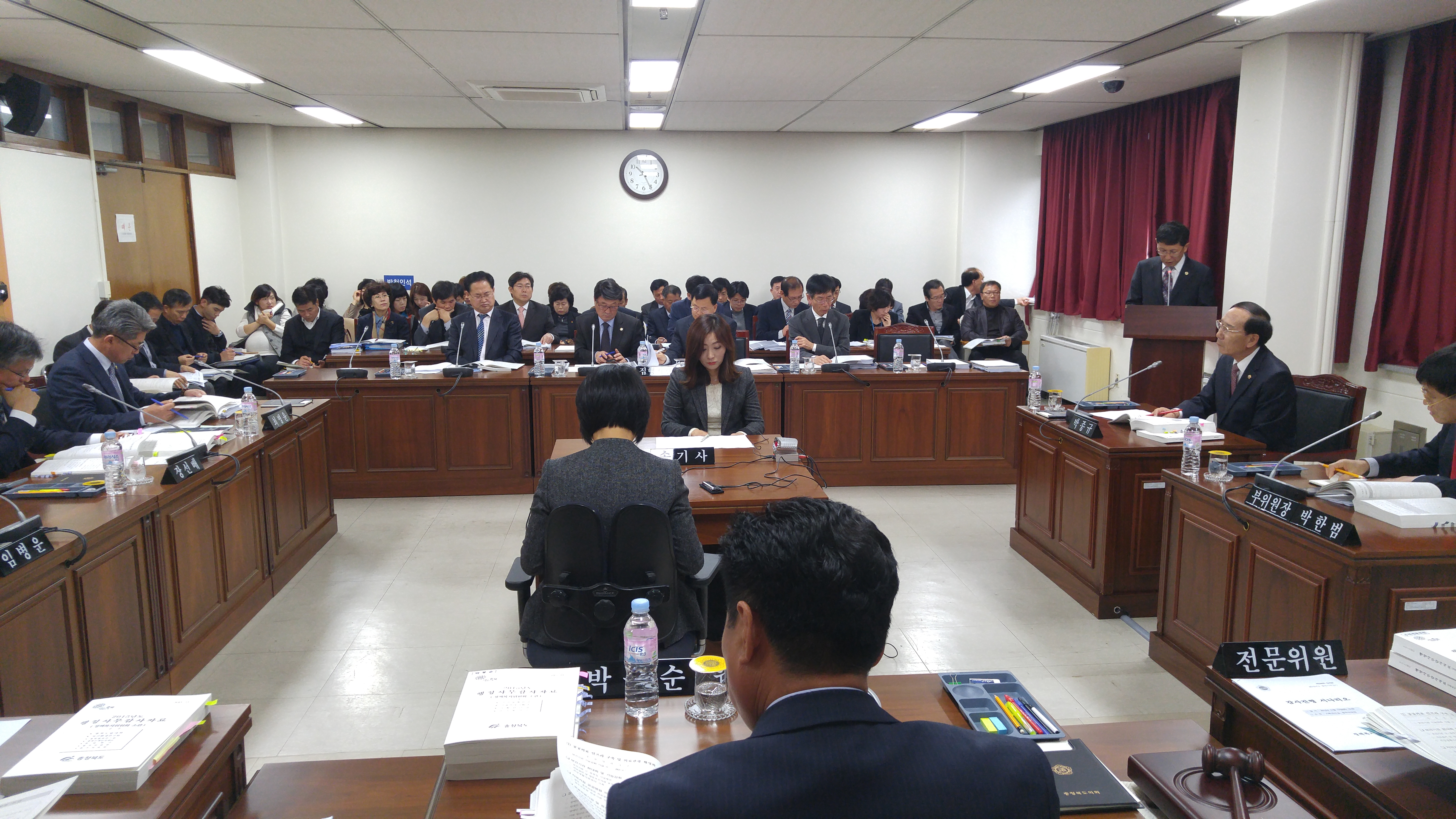 정책복지위원회 보건복지국 행정사무감사 실시 - 1