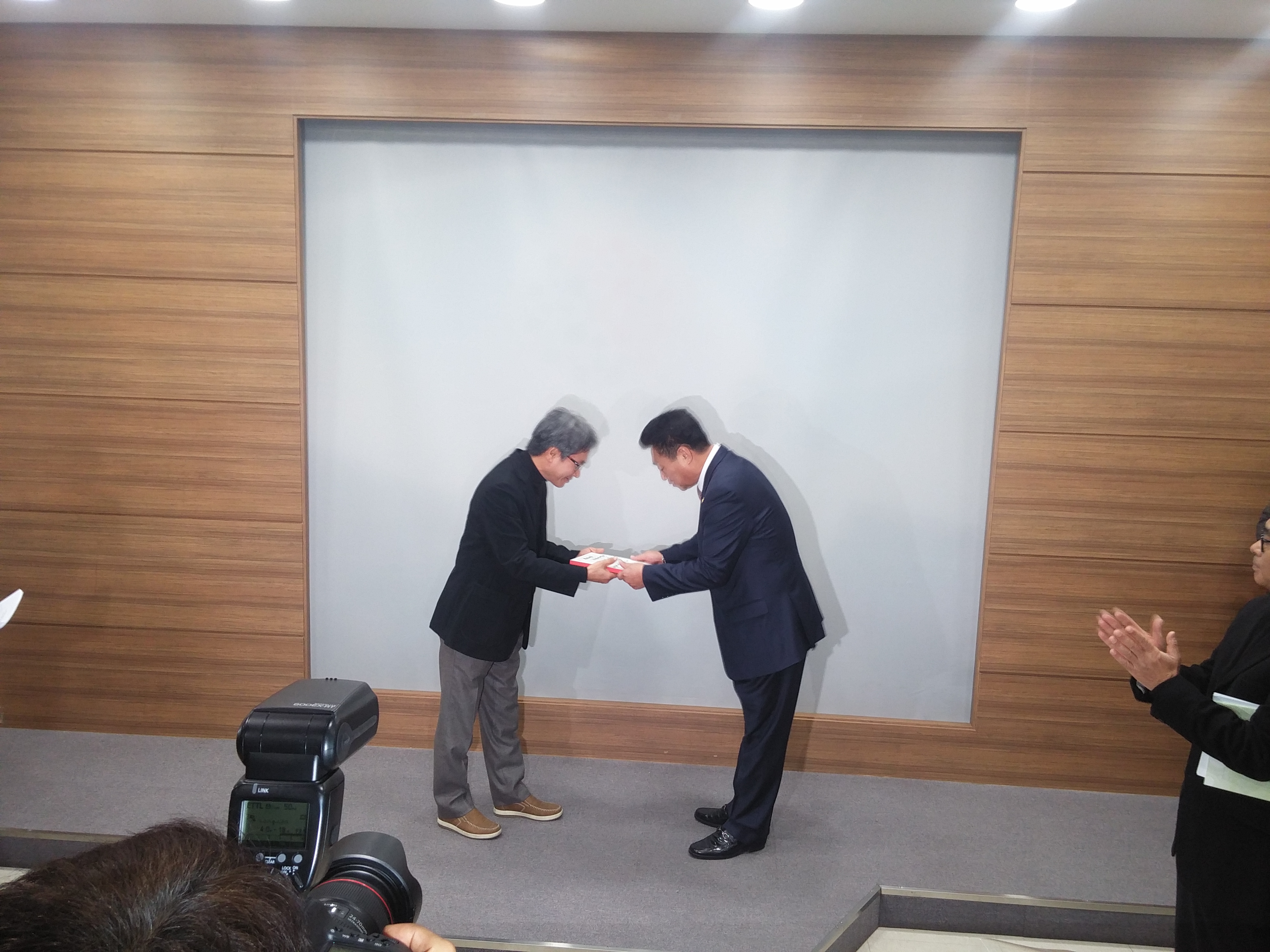 박봉순의원 행정사무감사 우수의원 시상 - 2