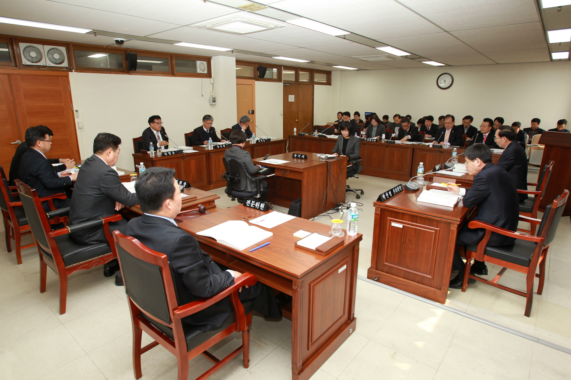 정책복지위원회 소관부서 2016년도 주요업무 보고 청취 - 3