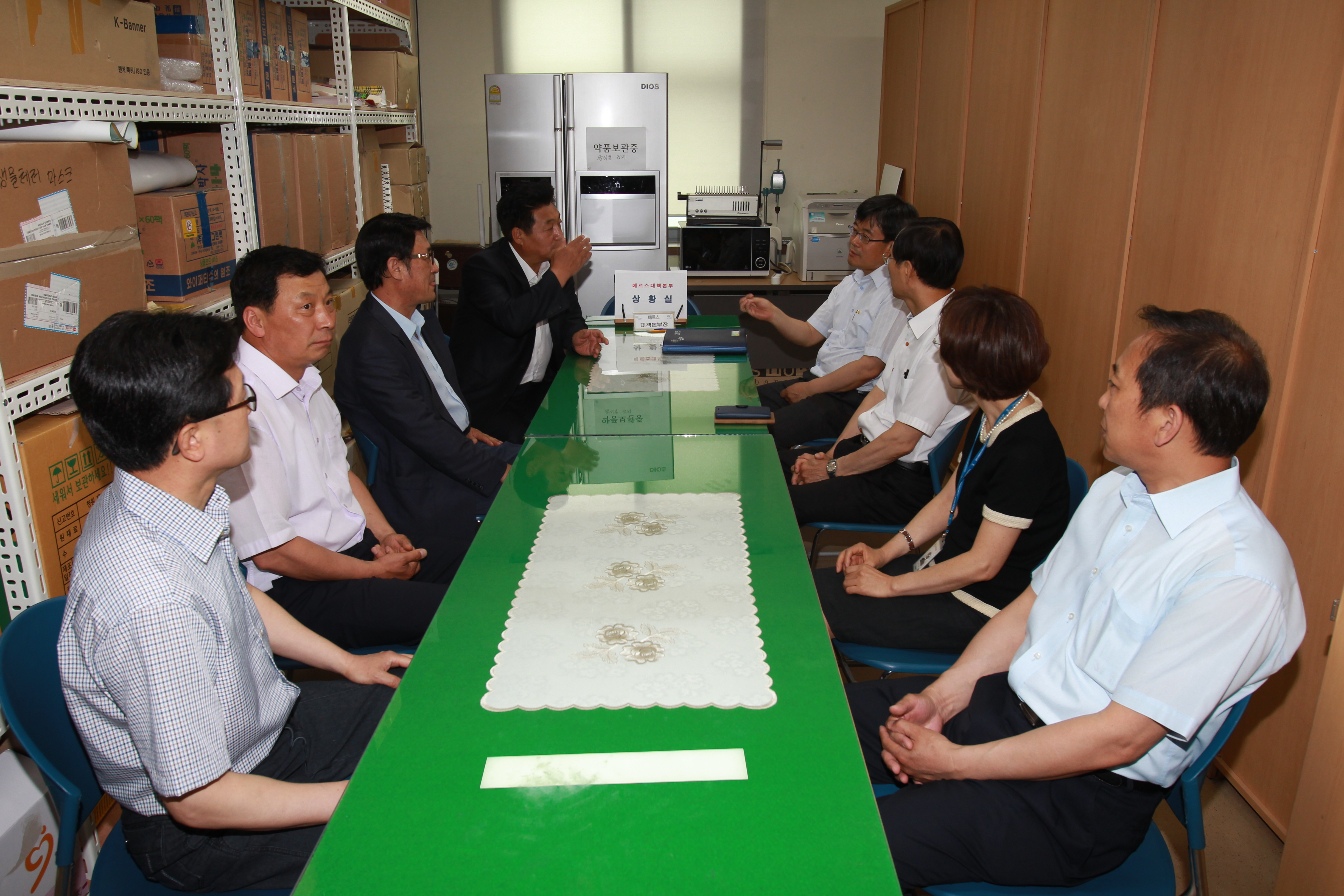 충북도의회 정책복지위원회 박봉순 위원장,도 메르스 대책본부 상황실 방문, 직원 노고 격려  - 2