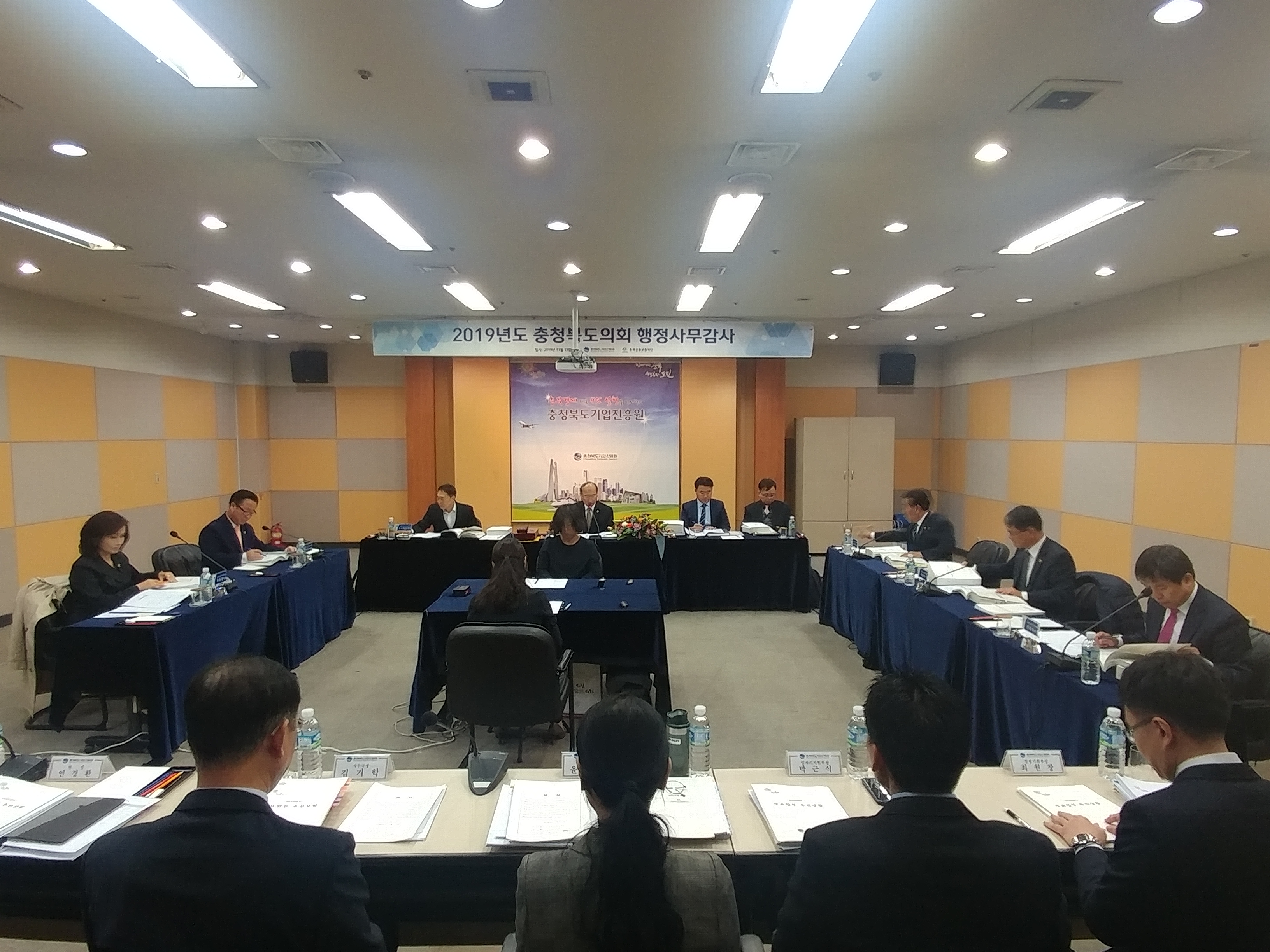 도청내 공간확보 통해 중소기업 제품 전시장 마련해야(산업경제 위원회) - 2