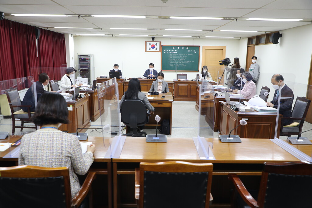 행정문화위원회, 자치경찰제 시행 조례안 3건 심사 - 1