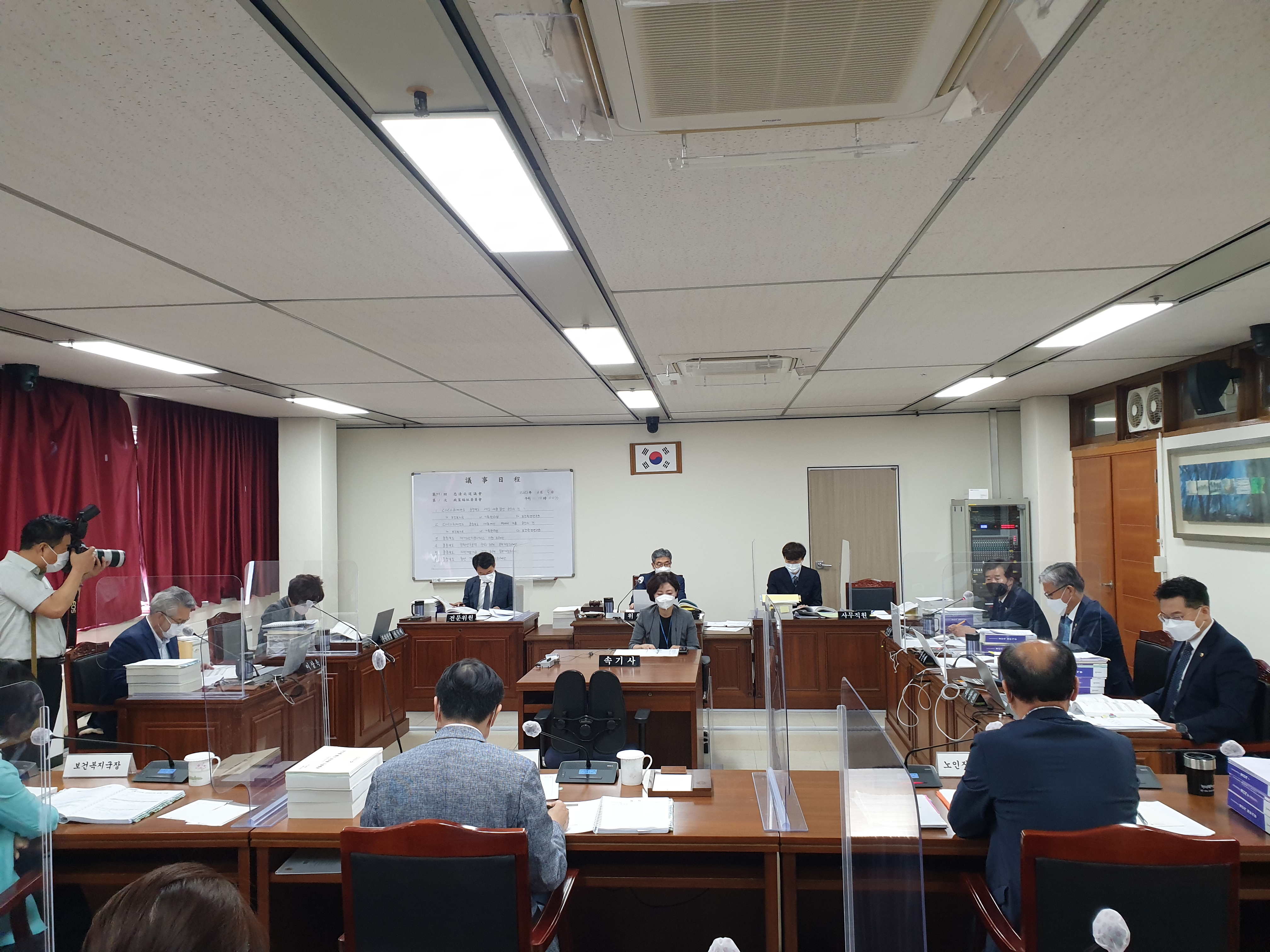 제391회 정례회 1차 정책복지위원회 개의 - 1