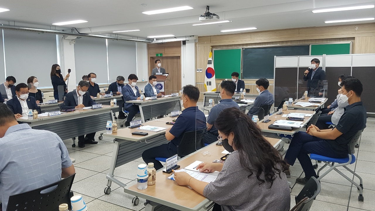 충북도의회, 제천지역 특성화고 발전 방향 모색 간담회 개최 - 2