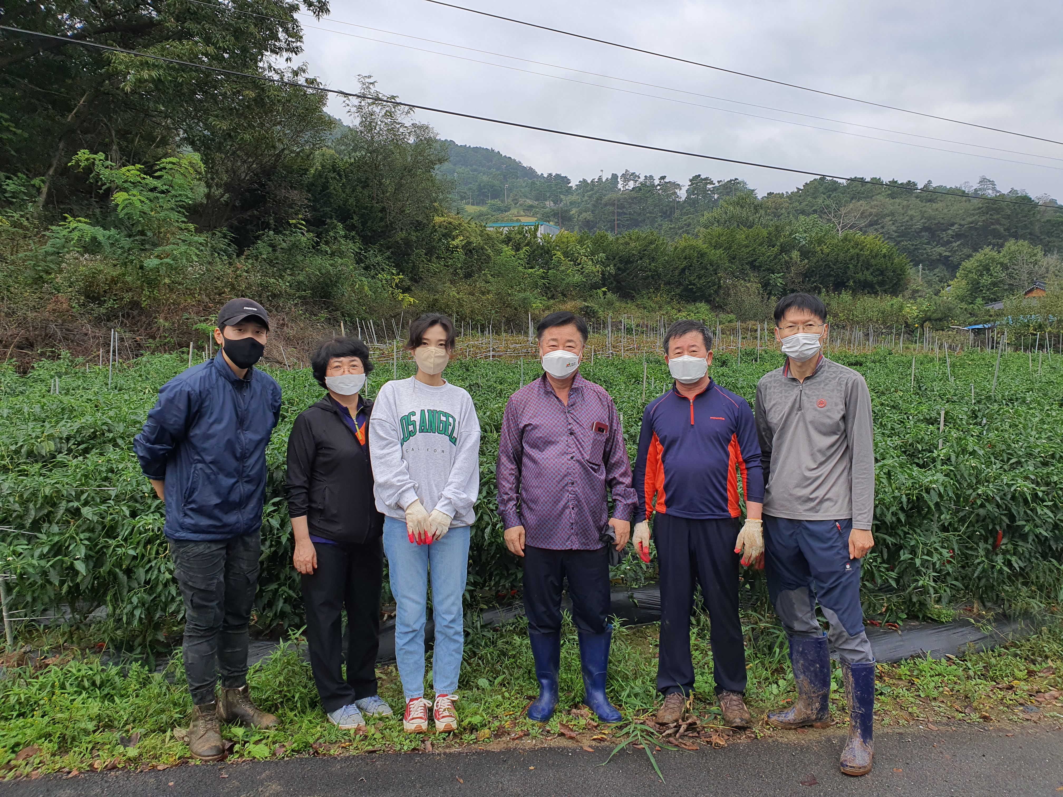충북도의회 행정문화위원회, 생산적 일손돕기 봉사활동 - 2