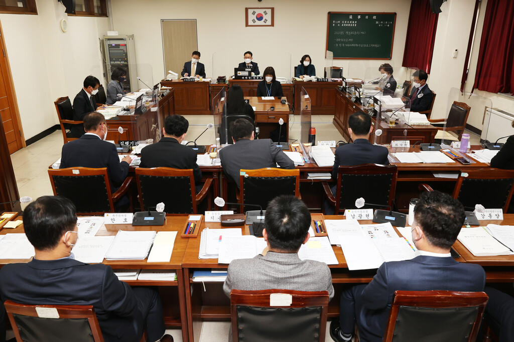 산업경제위원회, 11일 신용보증재단, 농정국 행정사무감사 실시 - 1