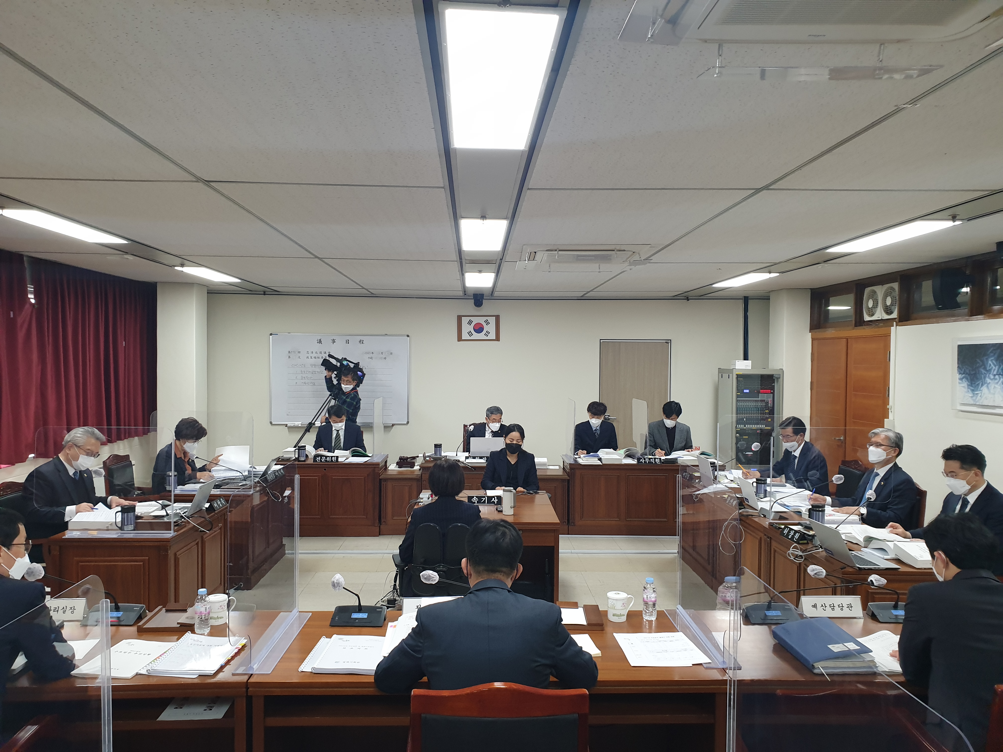 충북도의회 정책복지위, 충북인재양성재단 등 2021년 행정사무감사 실시 - 1