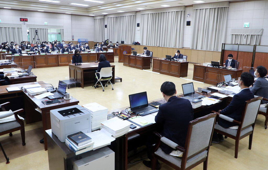 충북도의회 교육위원회, 충청북도교육청 소관 행정사무감사 실시 - 1
