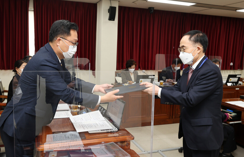 산업경제위원회, 노근호 충북TP 원장 후보 인사청문회 실시 - 3