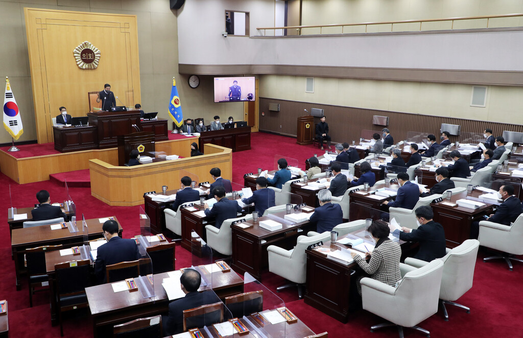 충청북도의회 제395회 정례회 제3차 본회의 개의   - 1