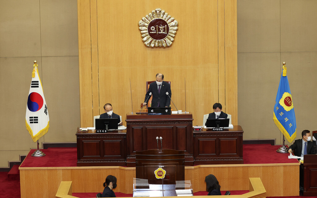 충청북도의회 제396회 임시회 제2차 본회의 개의   - 2