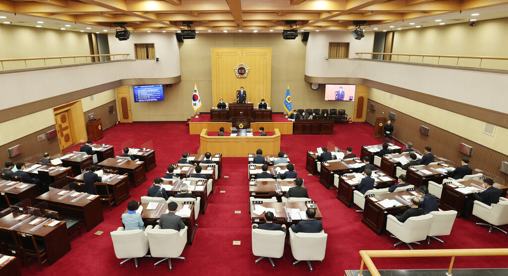 충청북도의회 제398회 임시회 제2차 본회의 개의   - 2