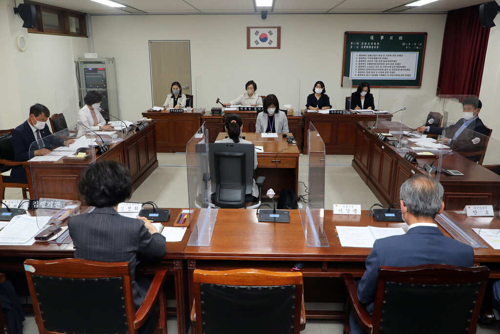 11대 산경위, 마지막까지 지역 경제활성화를 위한 조례안 심사 - 1