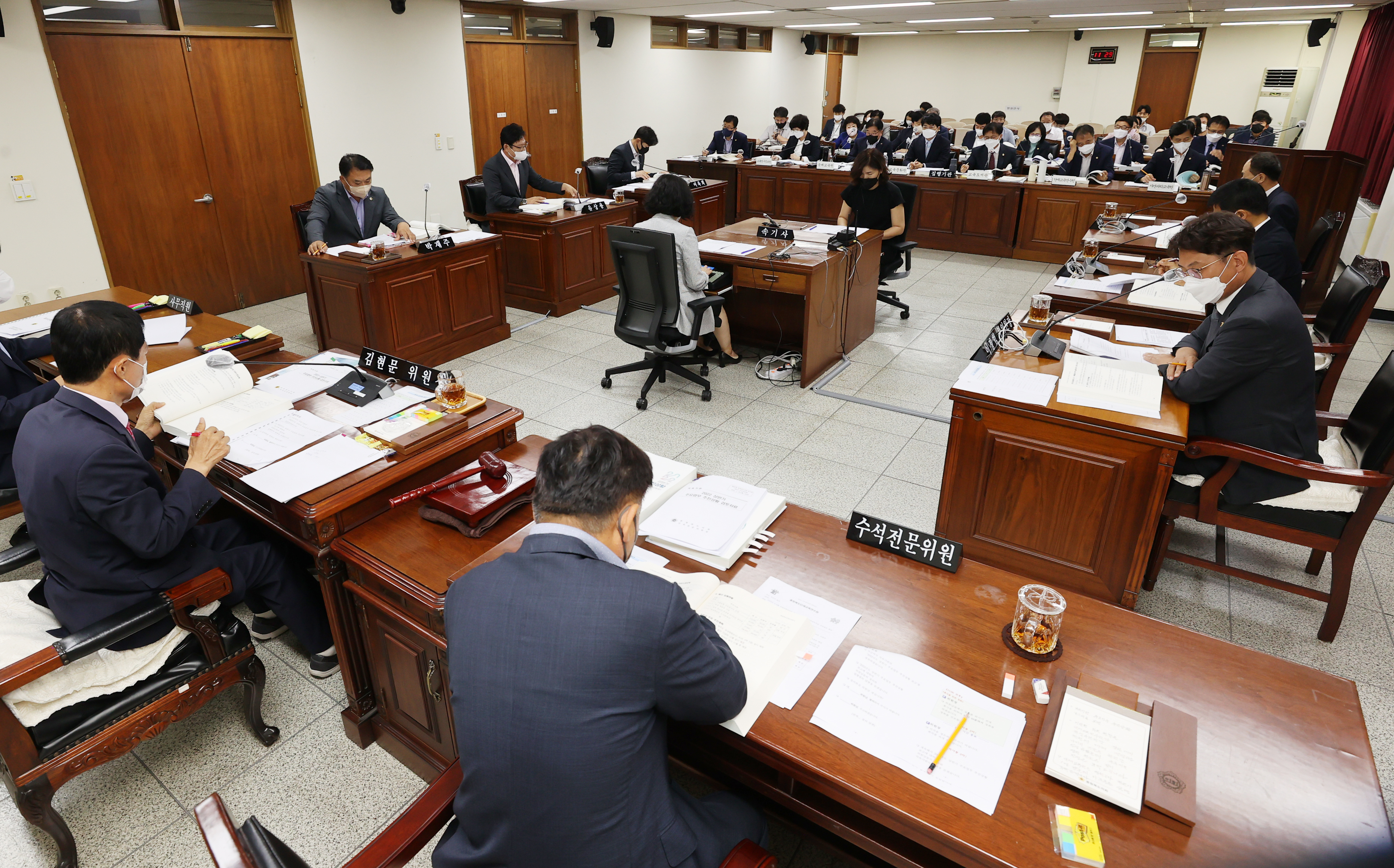 제402회 임시회 제3차 교육위원회 2022년 상반기 주요업무 추진상황 보고 청취(직속기관) - 1