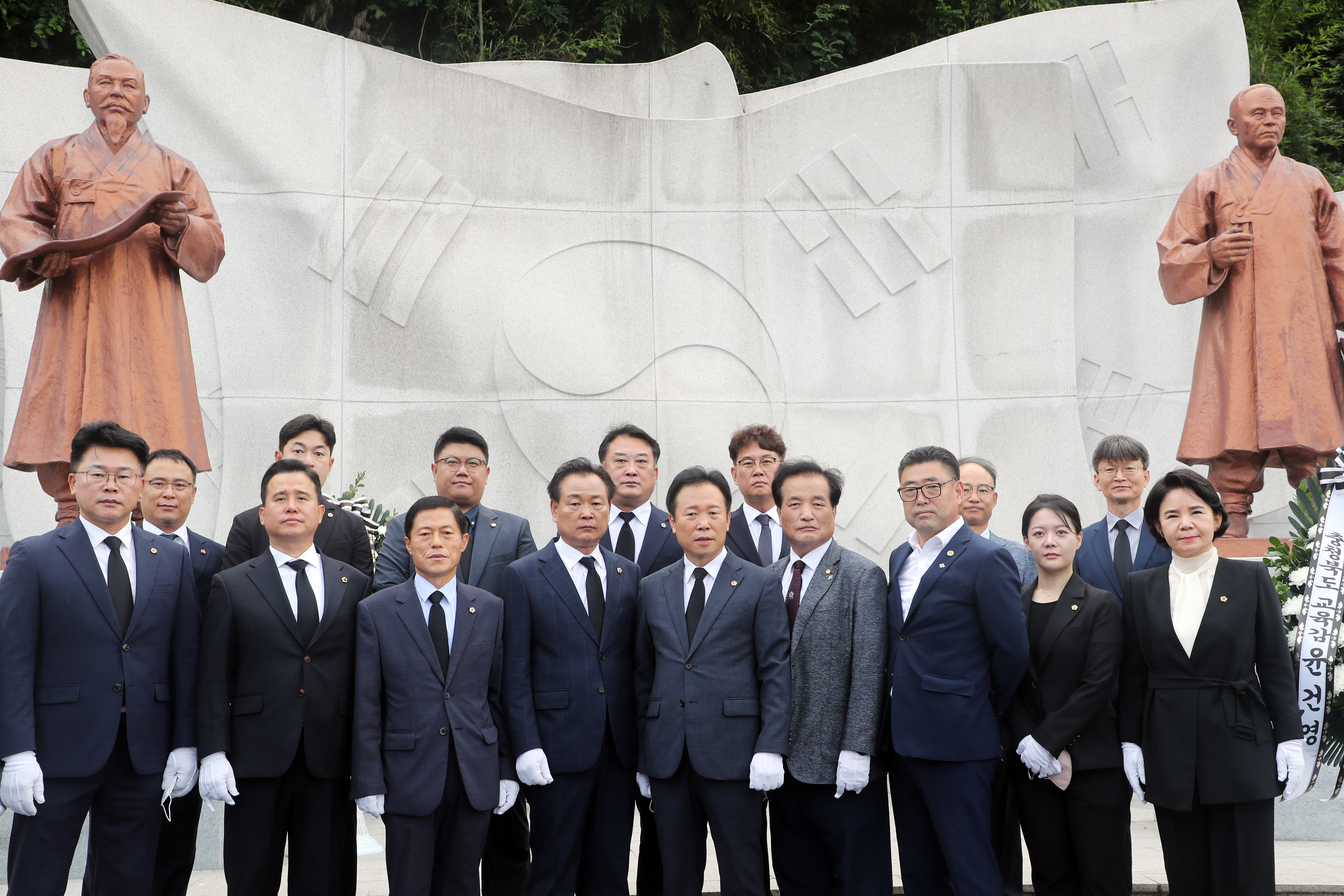 충청북도의회, 제77주년 광복절 참배 - 6