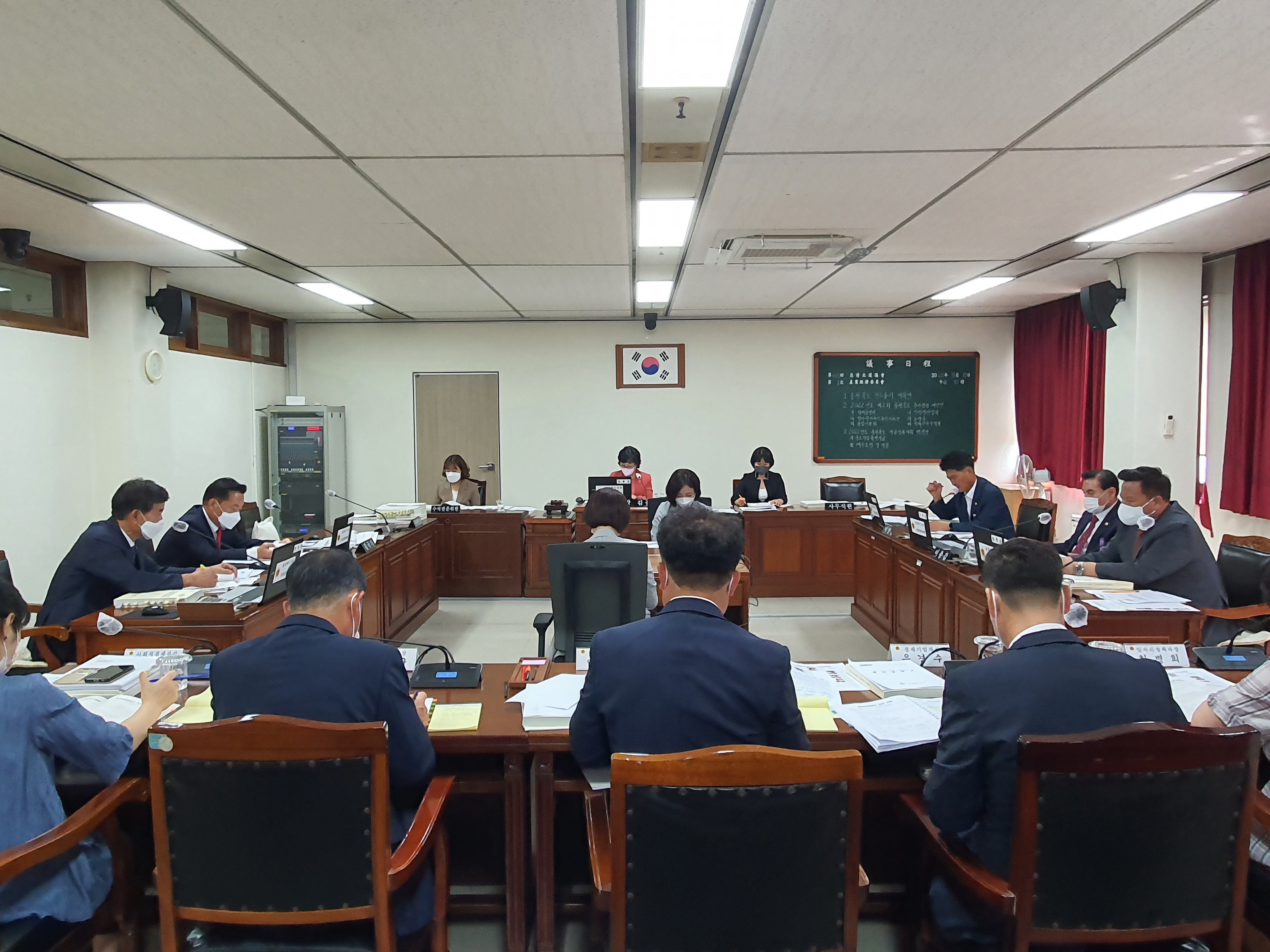 산업경제위원회 2022년 제2회 충청북도 추가경정예산안 심사(경제통상국) - 1
