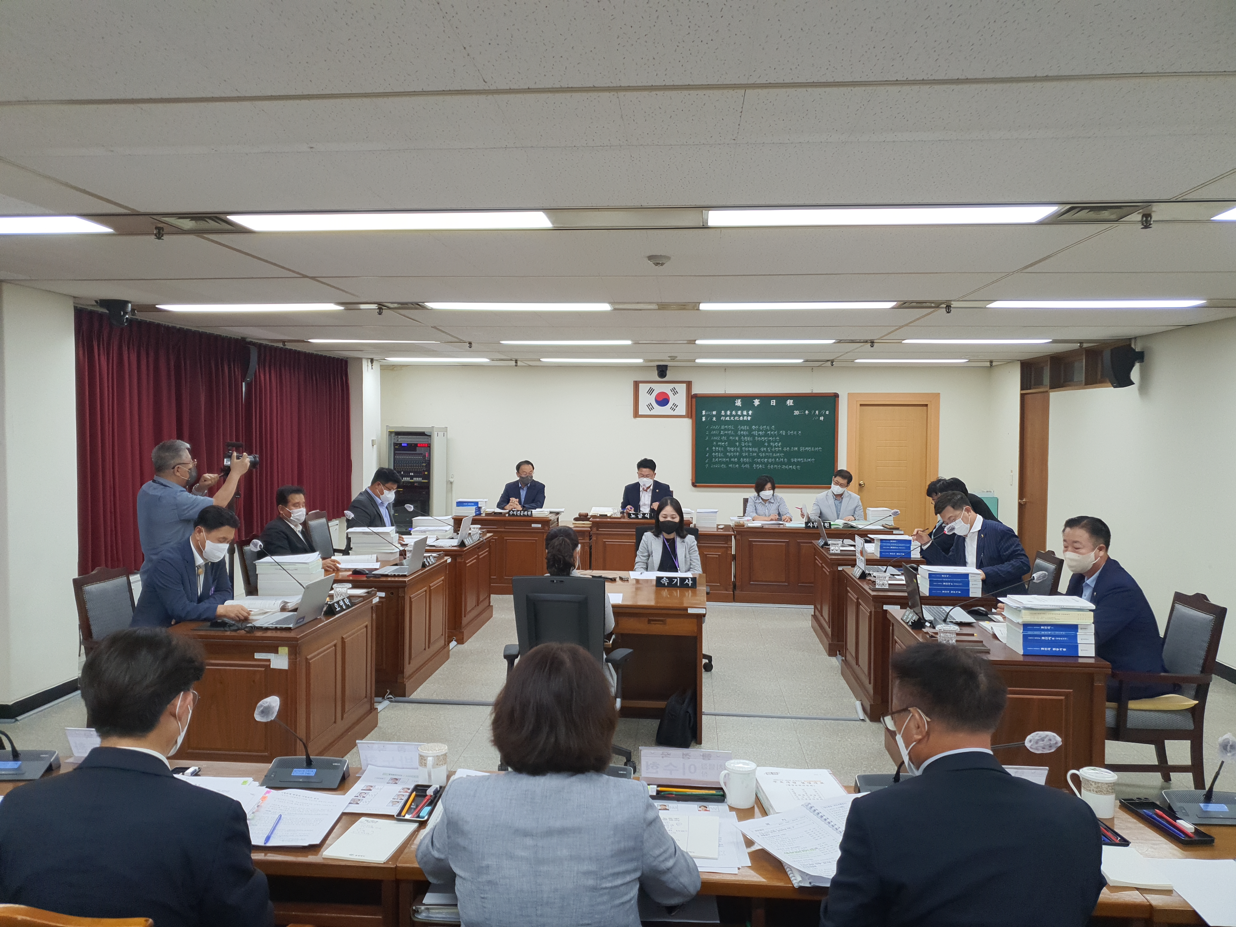 제403회 정례회 제1차 행정문화위원회 개최(결산안,추경안심사) - 1