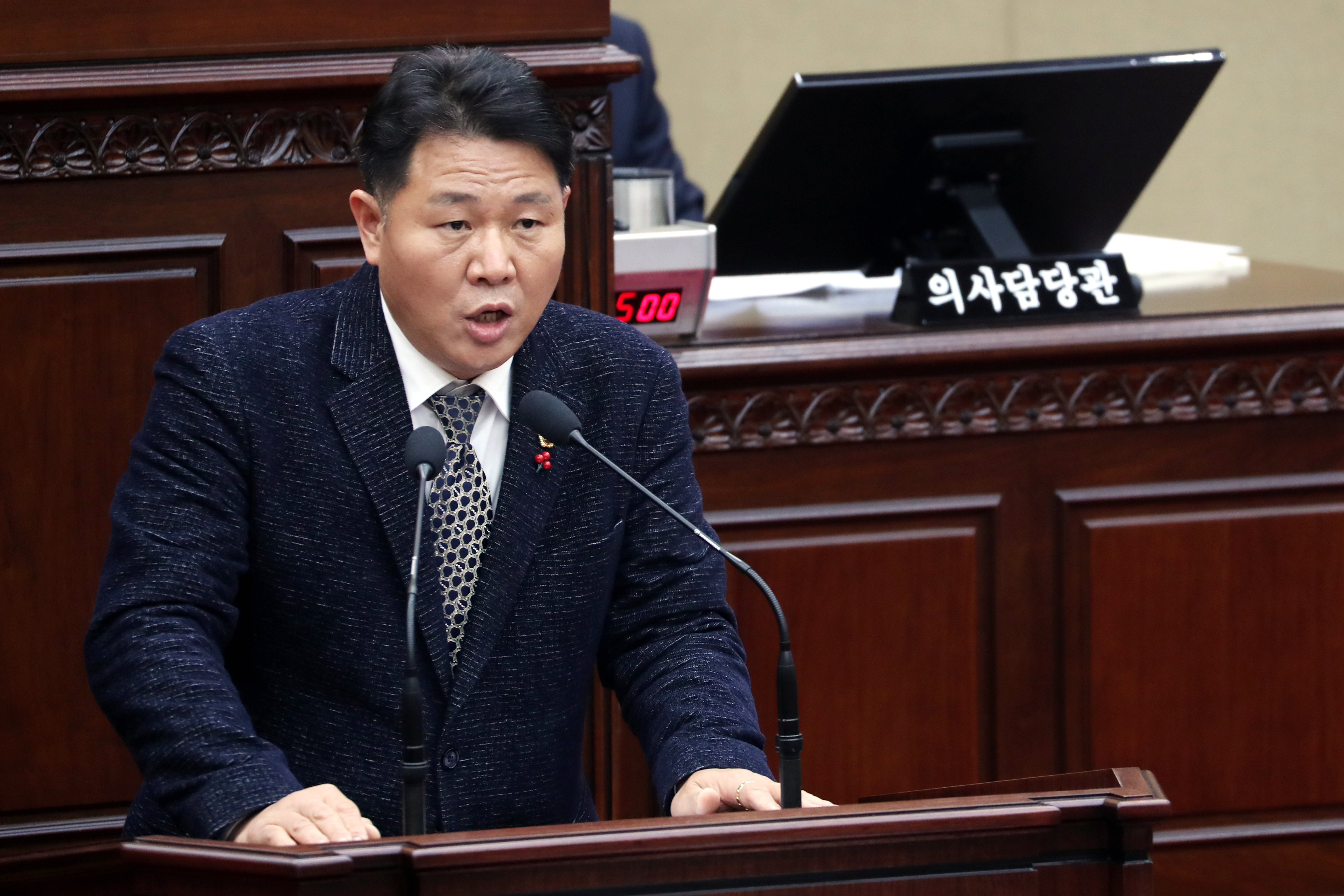 안치영 의원, 제405회 제3차 본회의 5분 자유발언(사회복지시설 종사자 처우개선이 시급합니다) - 1