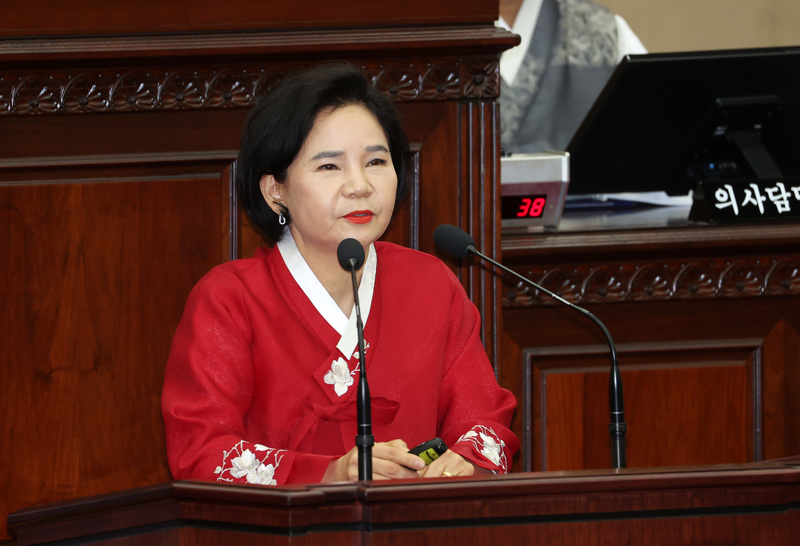 이옥규 의원, 제406회 임시회 제1차 본회의 5분자유발언(학생 정원 고려치 않는 교원감축 반대한다) - 1
