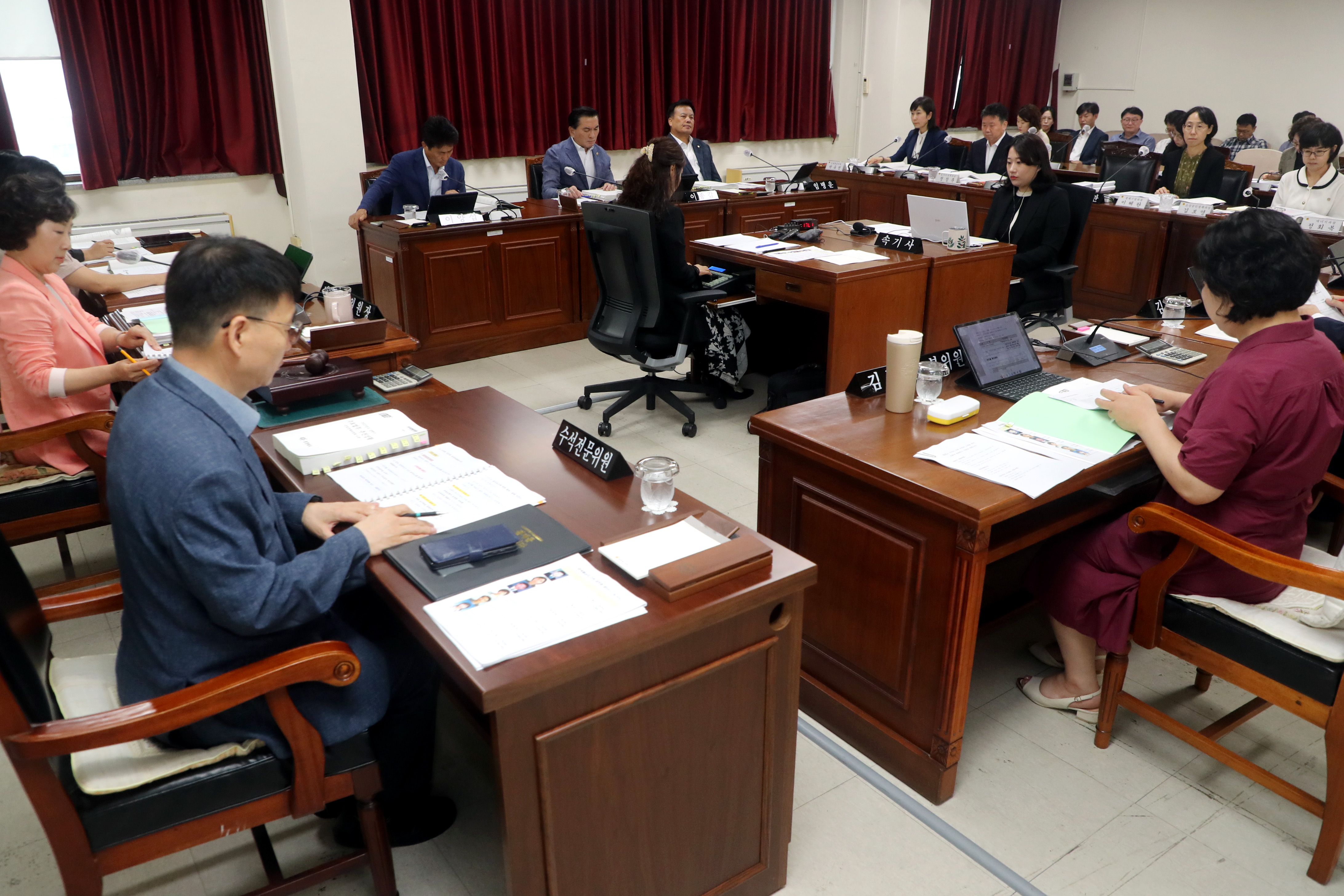 산업경제위 기업 정주여건 개선 사업 등 내실 주문 - 1