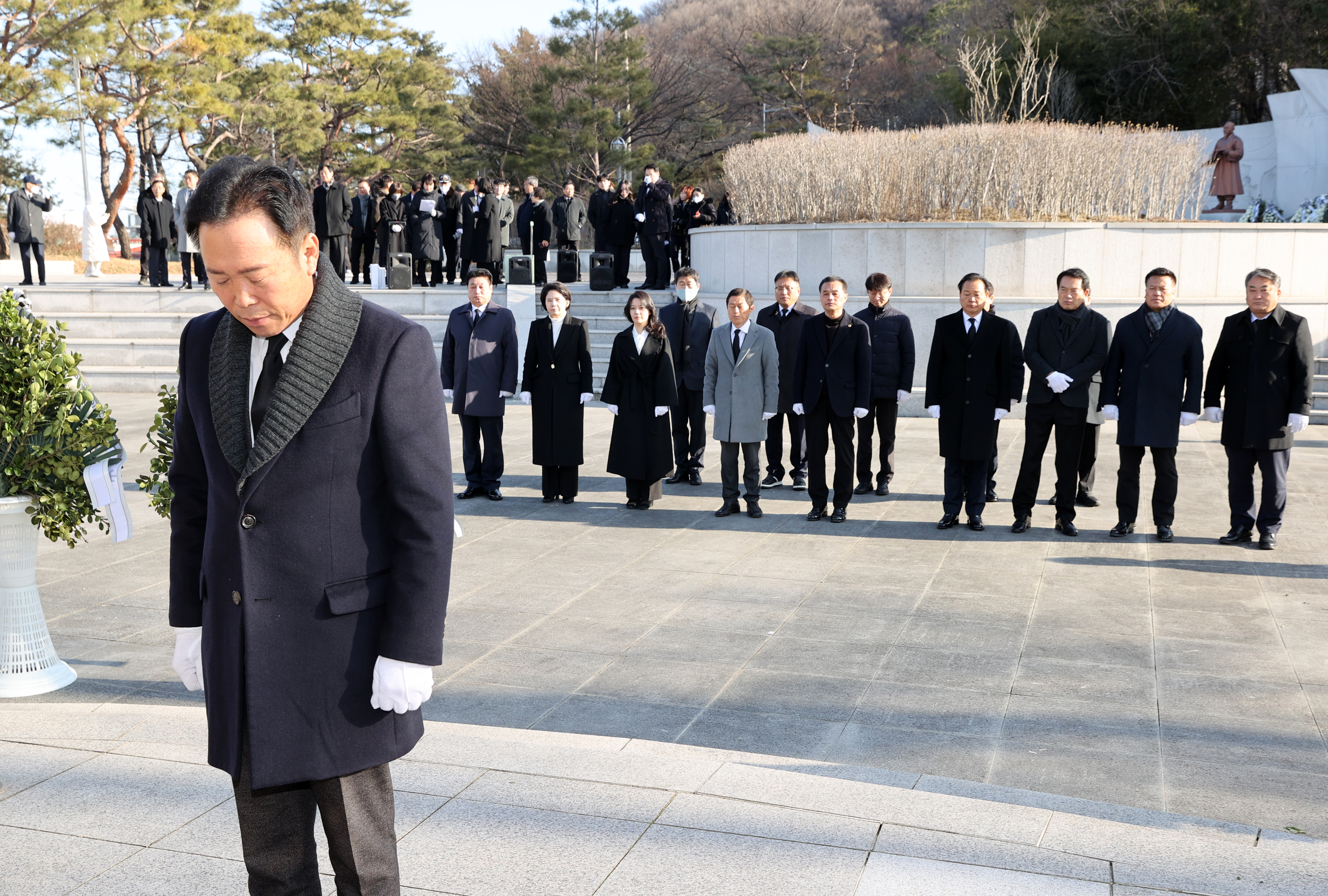충북도의회 제105주년 삼일절 맞아 3·1공원 참배 - 1