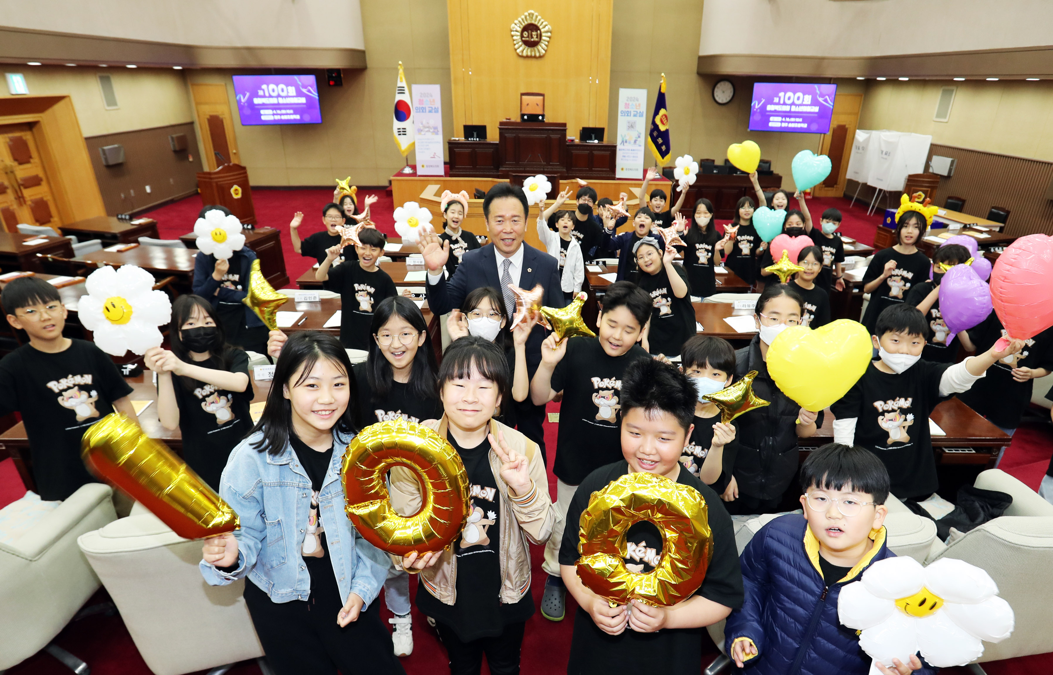 ‘인기 만점’  도의회 청소년 의회교실 100회 맞아 - 1
