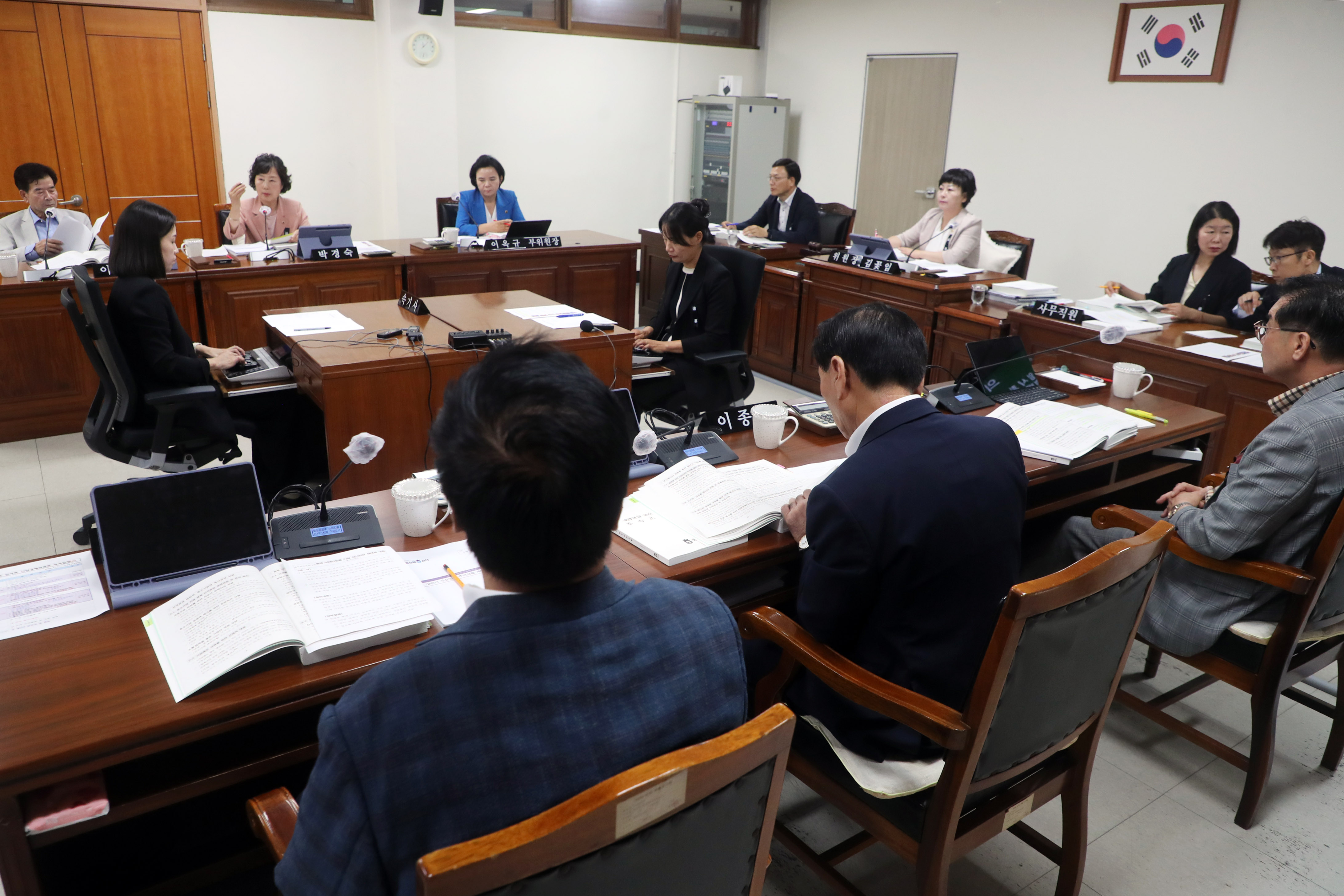 산업경제위 소상공인·자영업 지원 정책추진 당부 - 1