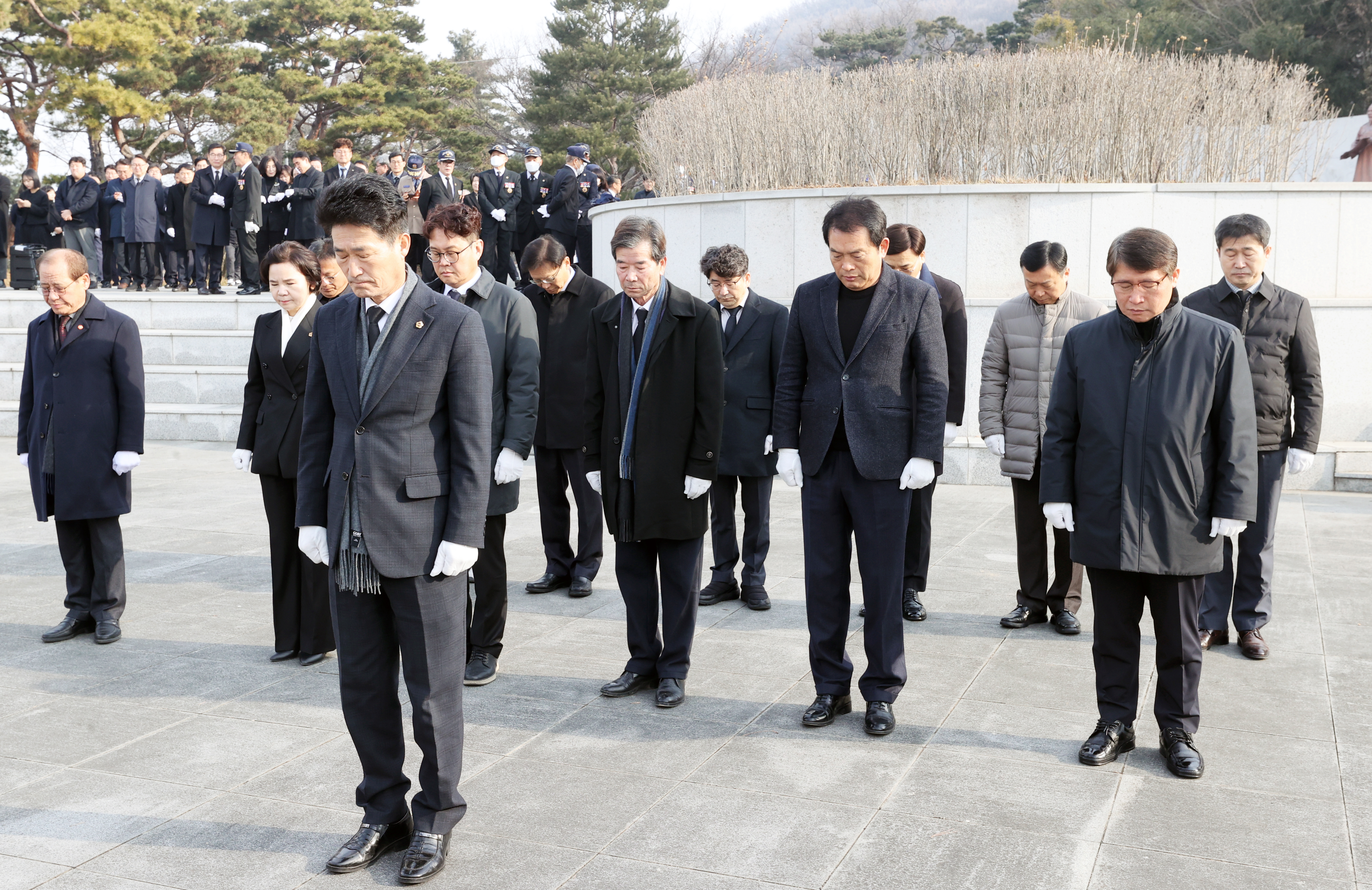 충북도의회 제106주년 삼일절 맞아 순국선열 참배 - 1
