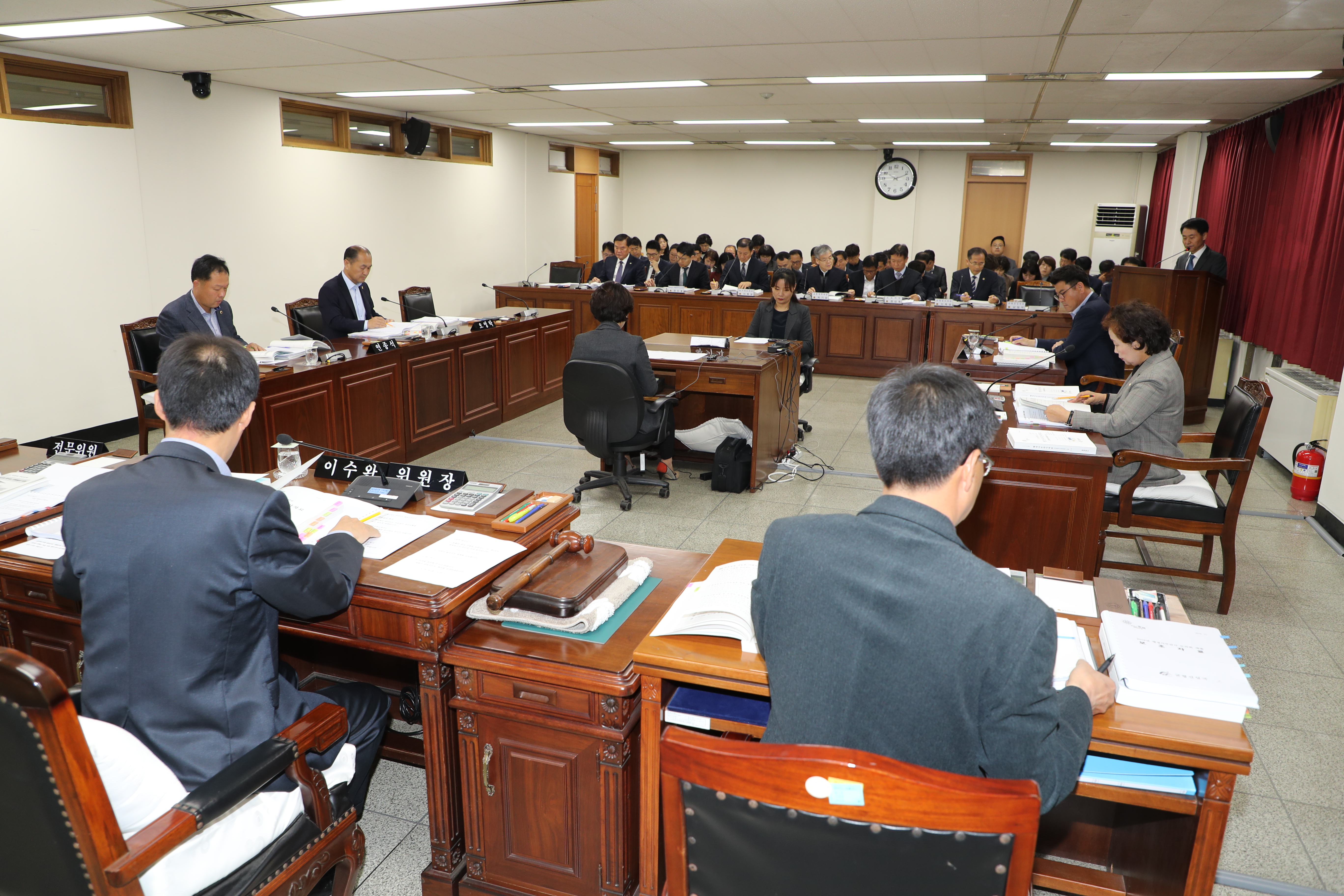 건설환경소방위원회 균형건설국, 교통연수원, 충북개발공사 행정사무감사 - 1