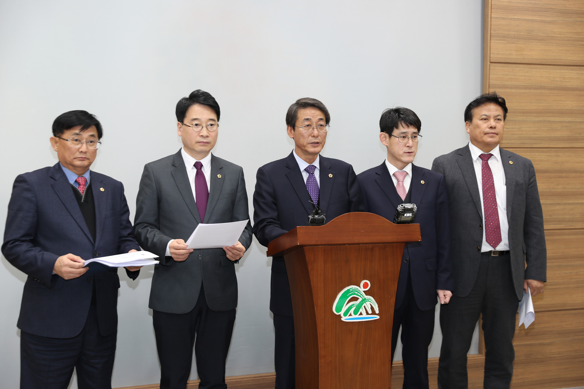 항공정비산업점검 특위 활동결과보고서 채택 - 1