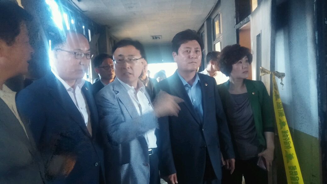 충북도의회 교육위원회, 청주중앙중 과학실  화재현장 현장점검 - 3