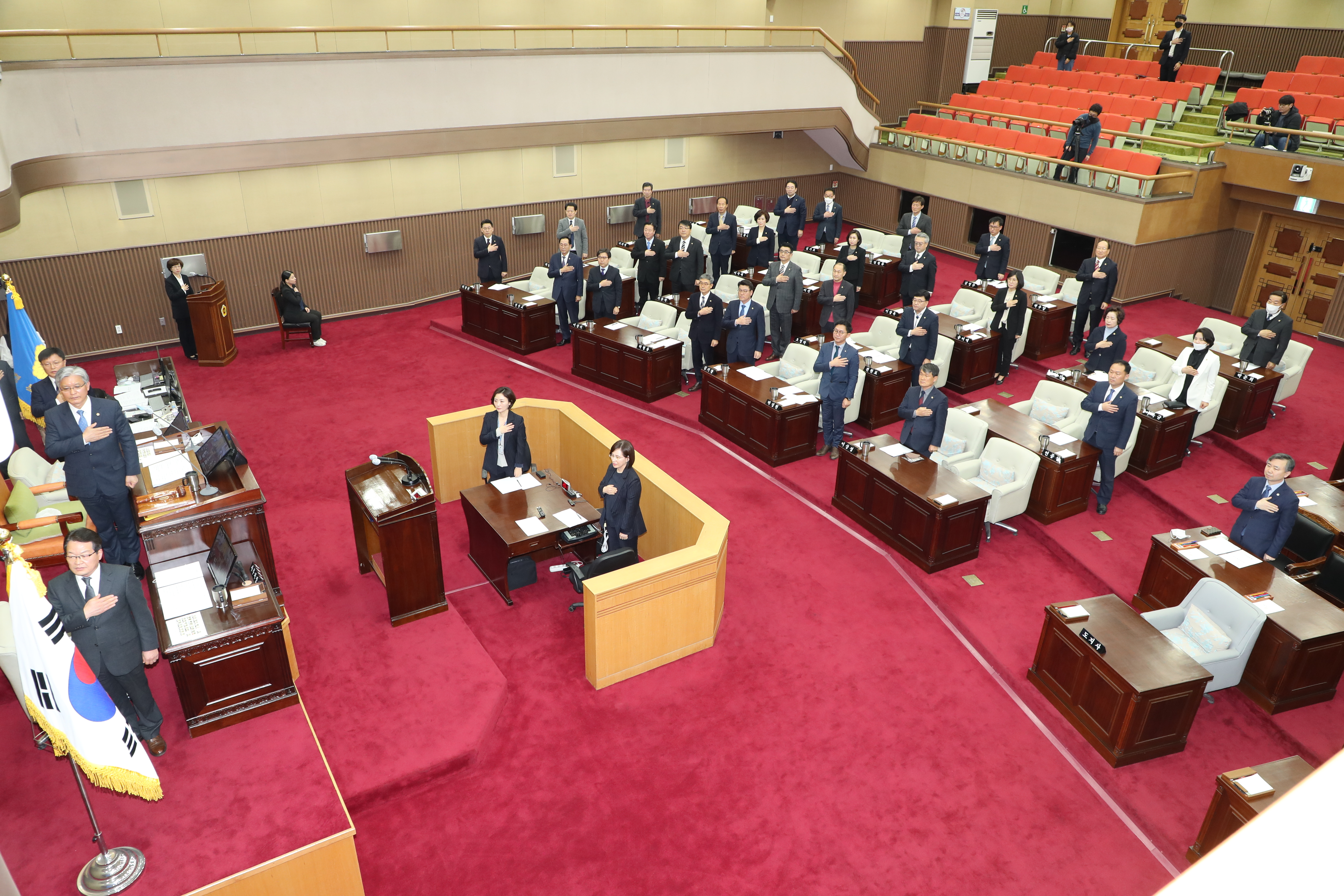 충북도의회, 코로나19 대응 추경안 신속 심의 - 1